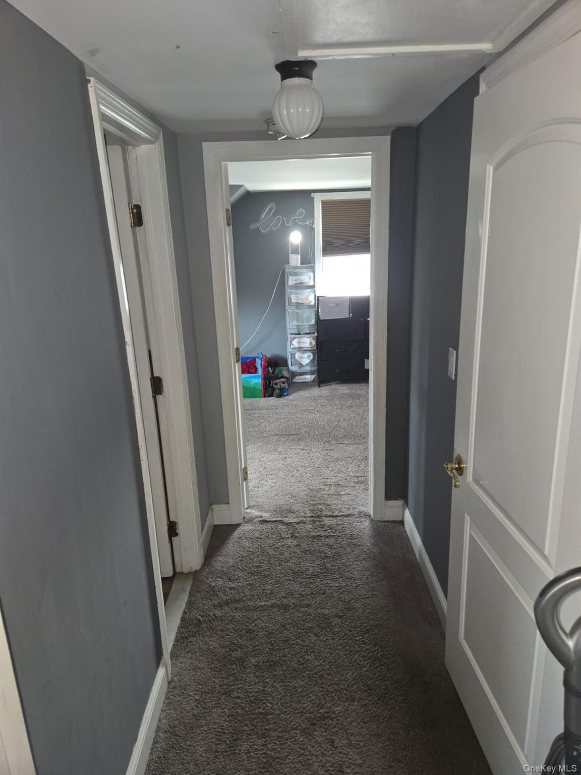 Single Family Bainbridge  Suffolk County, NY 11747, MLS-967776-34