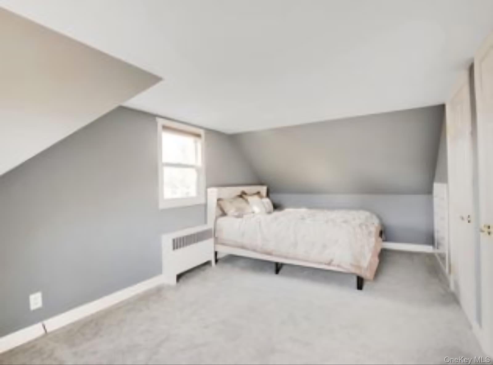 Single Family Bainbridge  Suffolk County, NY 11747, MLS-967776-6