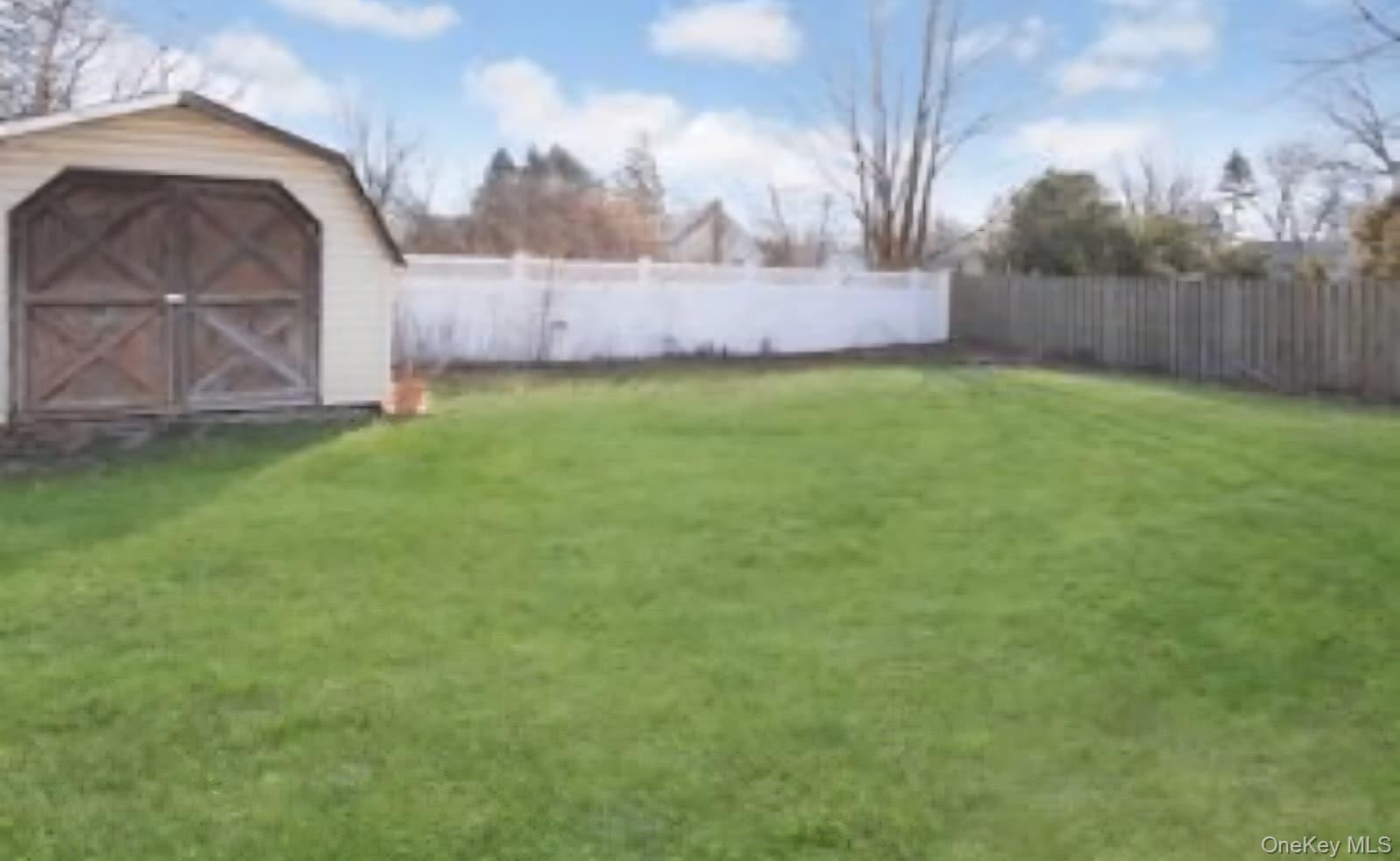 Single Family Bainbridge  Suffolk County, NY 11747, MLS-967776-9