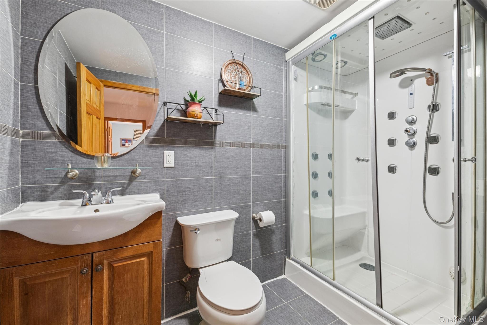 Single Family 161st  Queens, NY 11358, MLS-967777-24