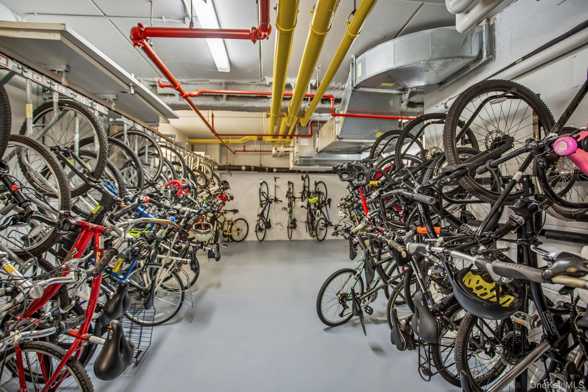 Apartment 52nd  Manhattan, NY 10019, MLS-967789-14