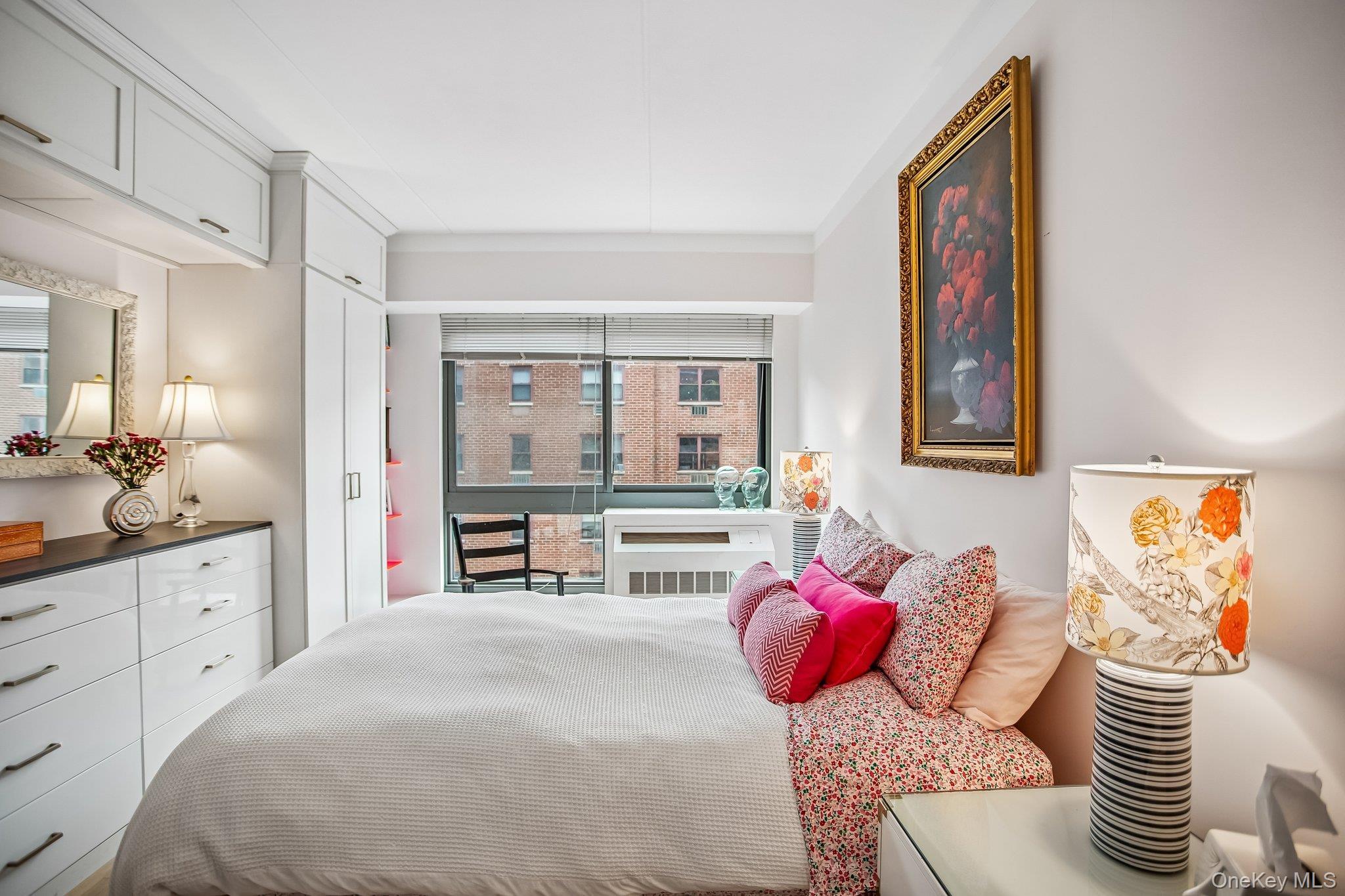 Apartment 52nd  Manhattan, NY 10019, MLS-967789-9