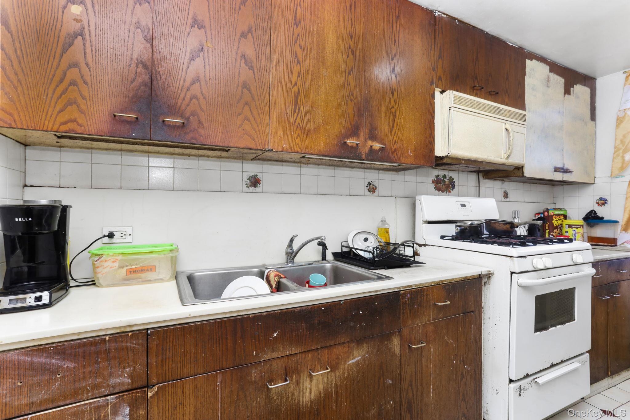 Single Family Jefferson  Bronx, NY 10456, MLS-967800-12