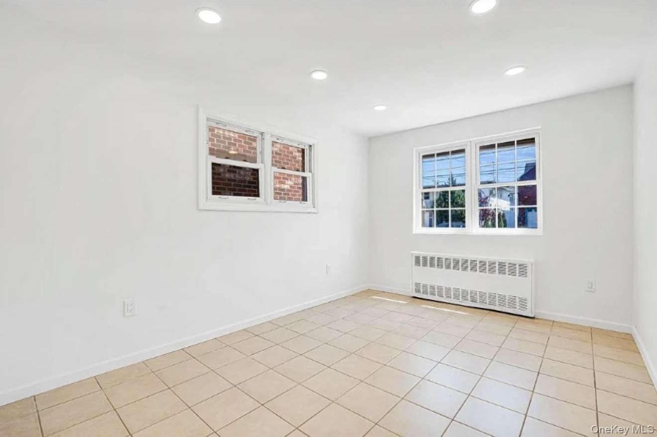 Single Family 95th Queens, NY 11414, MLS-967807-19