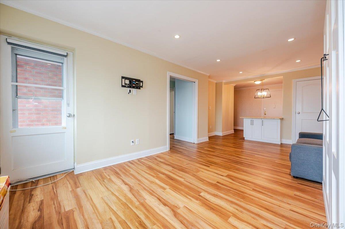 Coop Broadway  Nassau County, NY 11561, MLS-967809-9