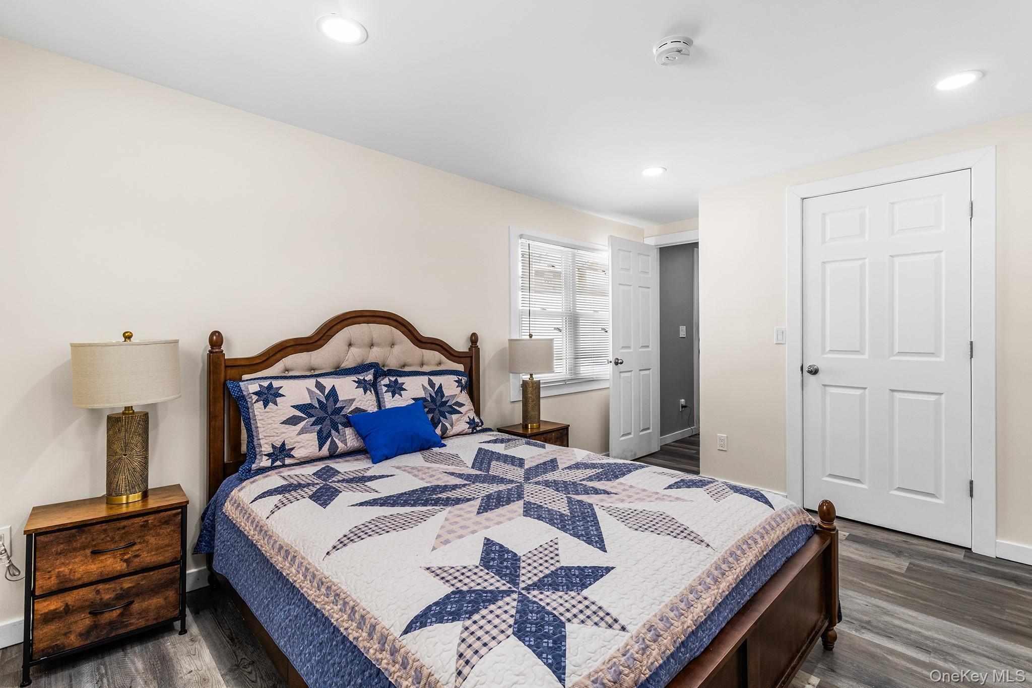 Single Family Deer Suffolk County, NY 11798, MLS-967837-11