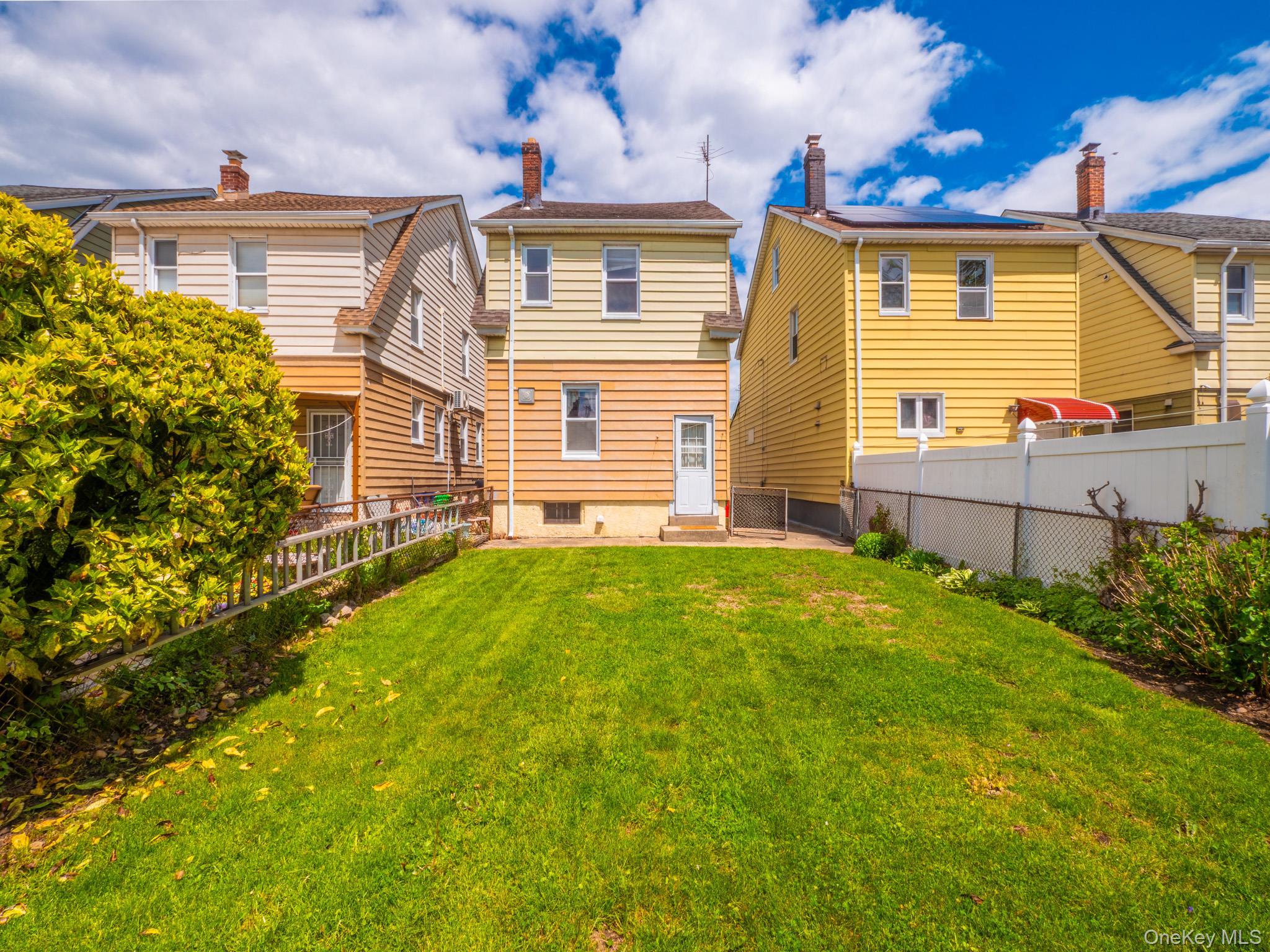 Single Family 218th Queens, NY 11427, MLS-967848-35