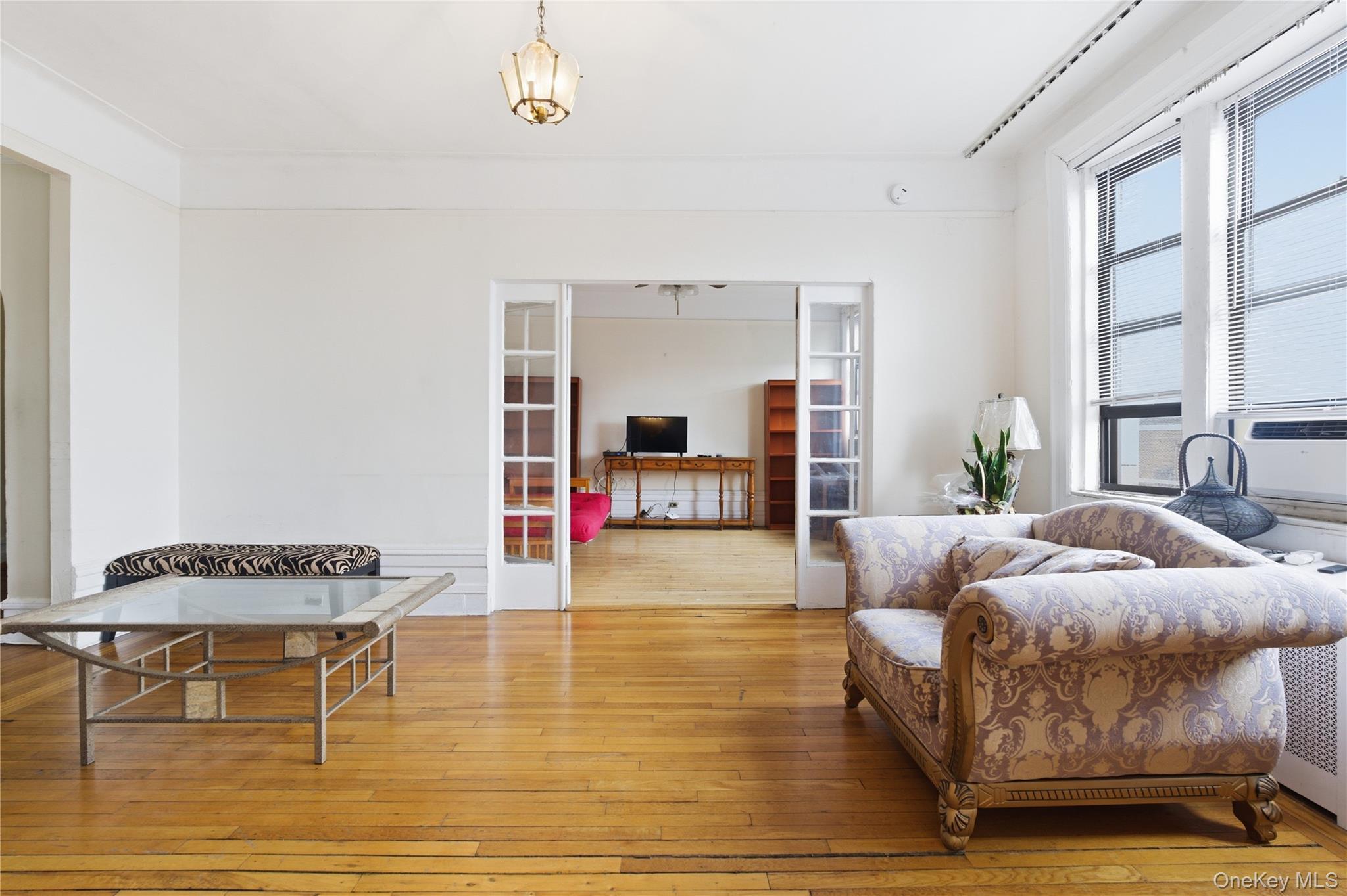 Coop Convent Ave  Manhattan, NY 10031, MLS-967850-3