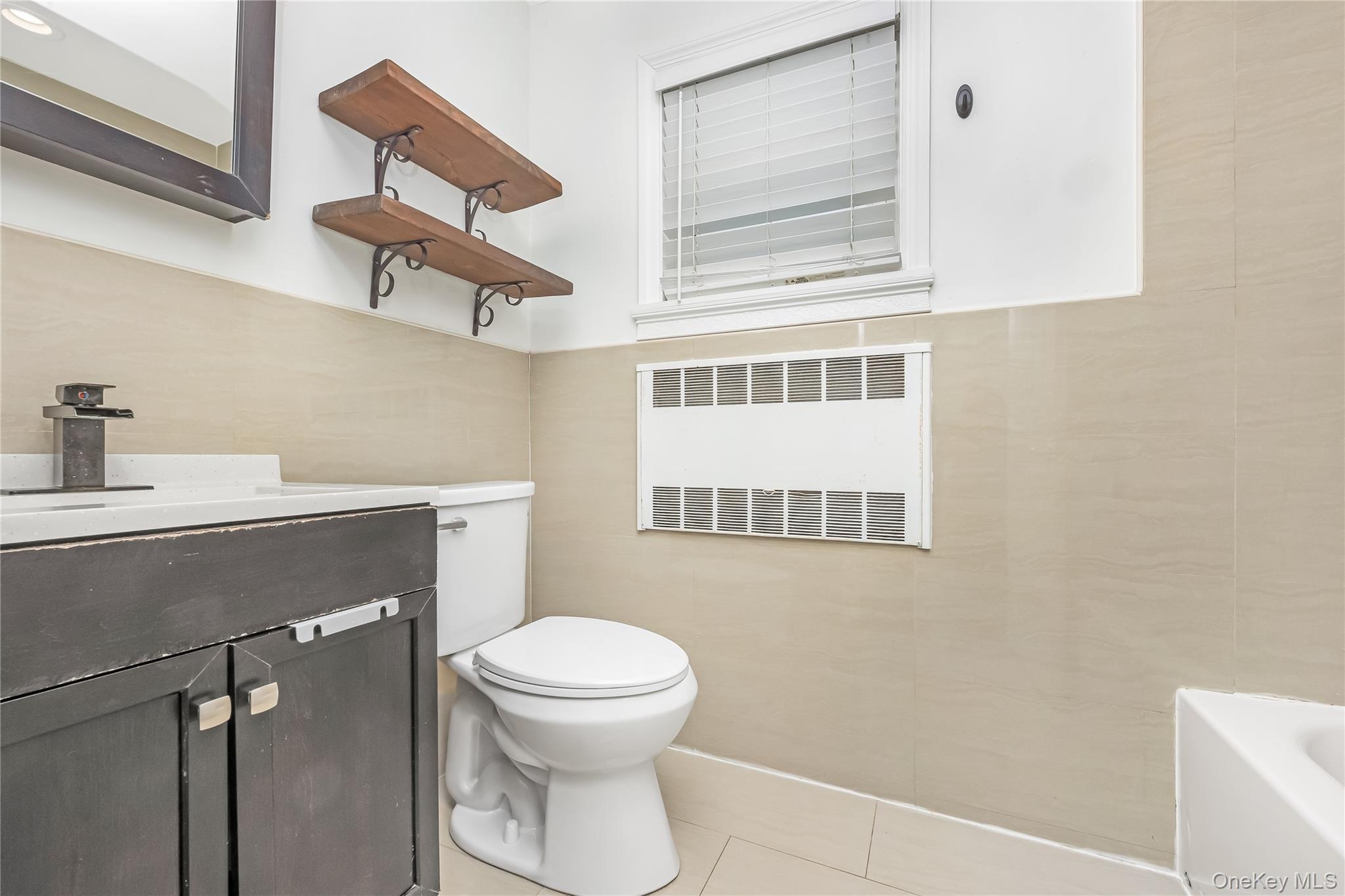 Single Family Dean Suffolk County, NY 11735, MLS-967865-11