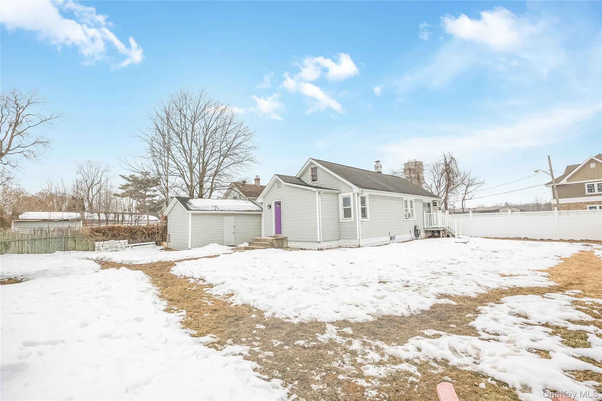 Single Family Dean Suffolk County, NY 11735, MLS-967865-14