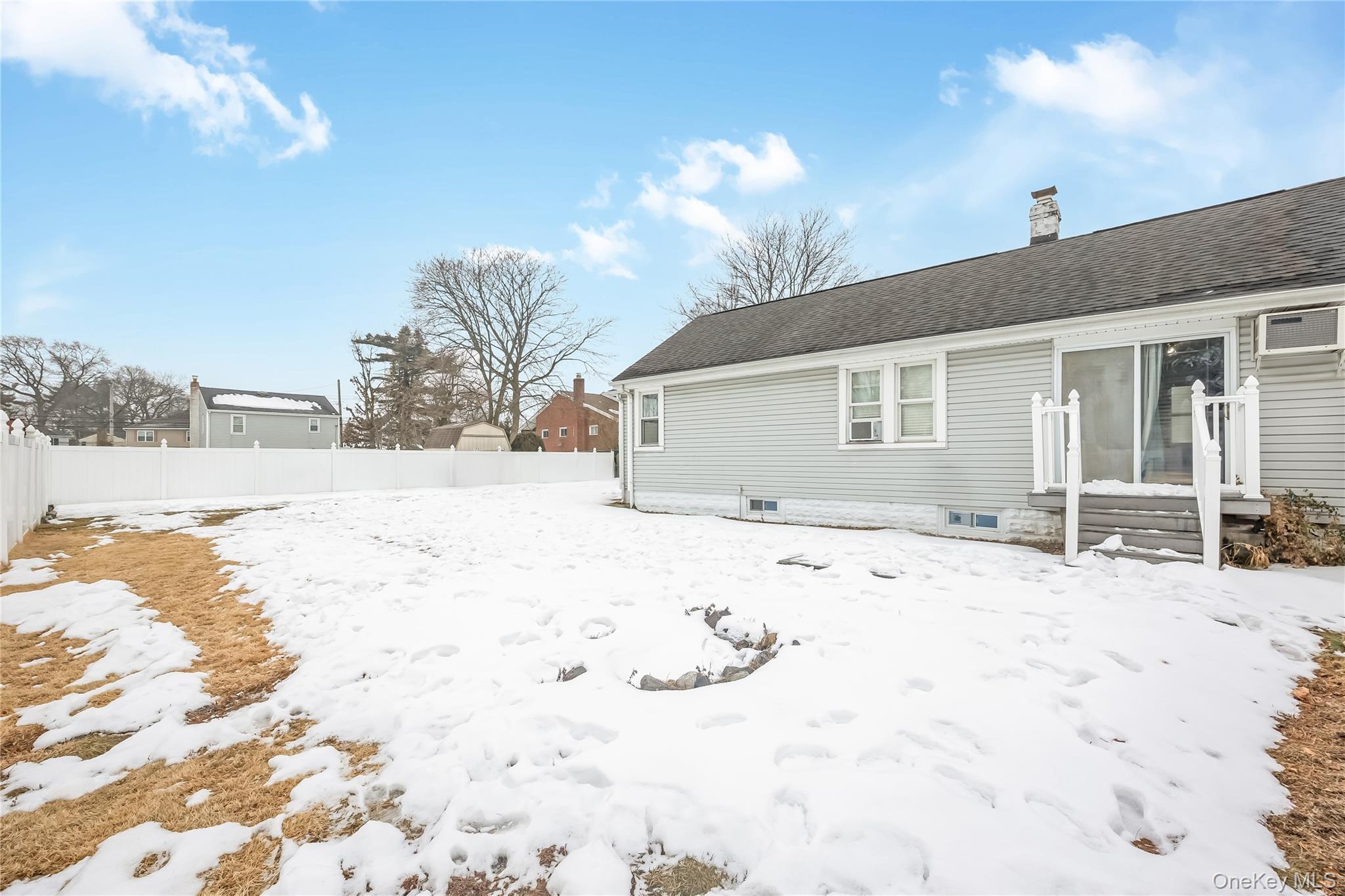 Single Family Dean  Suffolk County, NY 11735, MLS-967865-15