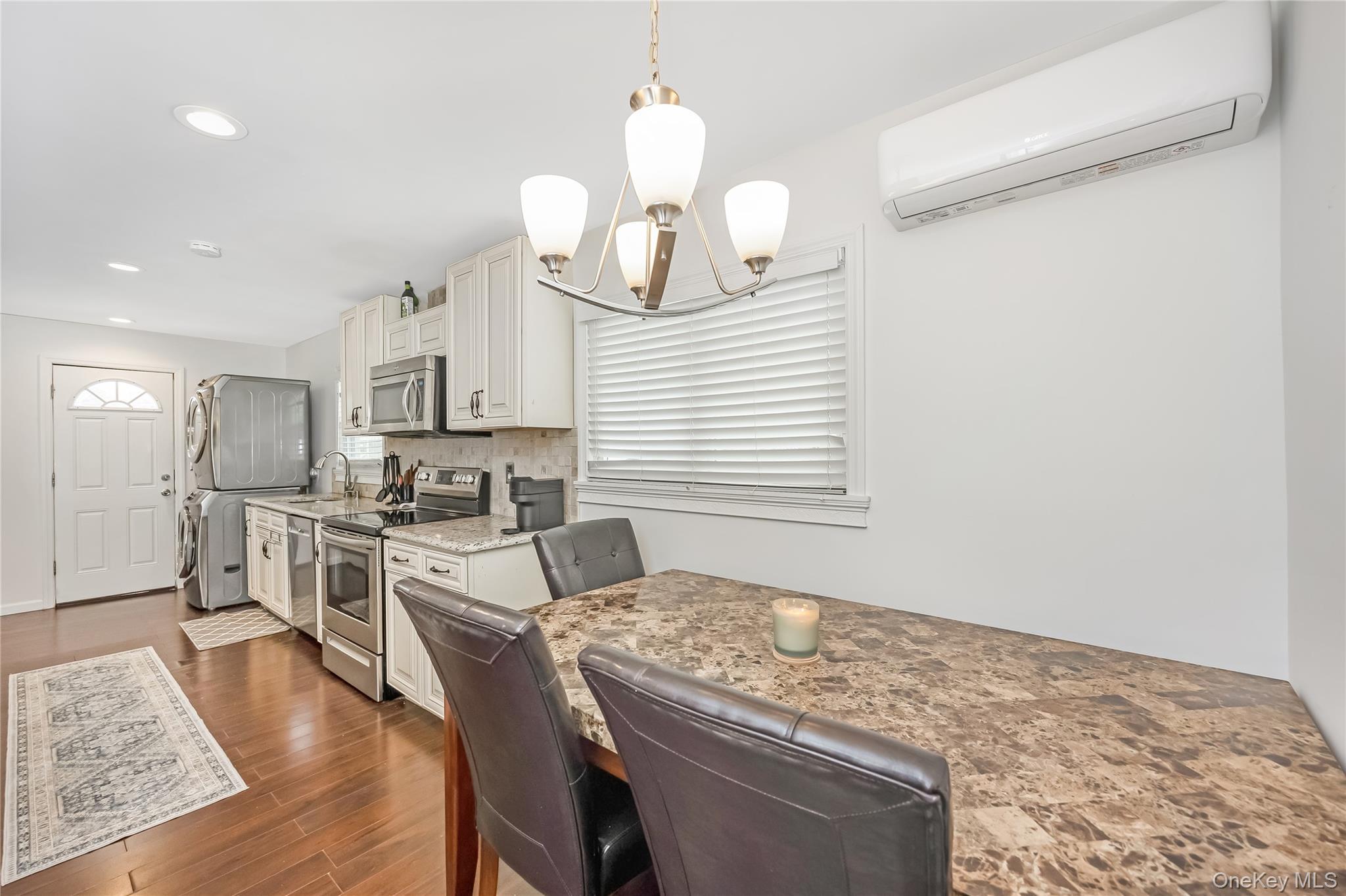 Single Family Dean Suffolk County, NY 11735, MLS-967865-6