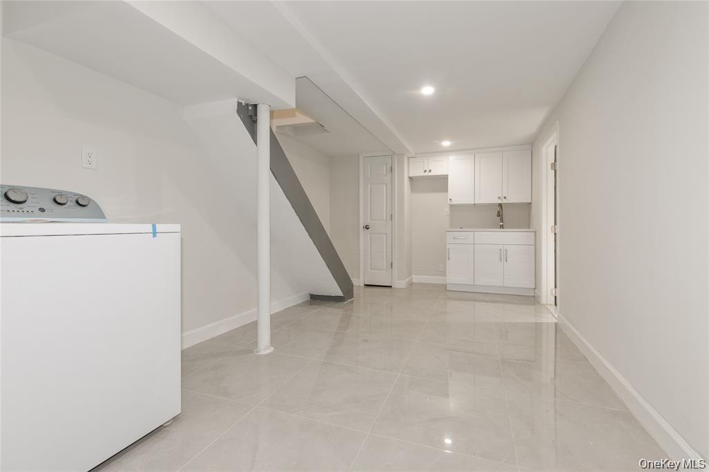 Single Family 51st  Queens, NY 11362, MLS-967870-21