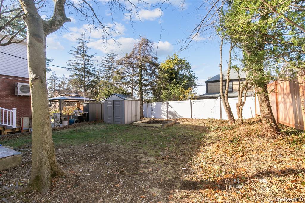 Single Family 51st  Queens, NY 11362, MLS-967870-22