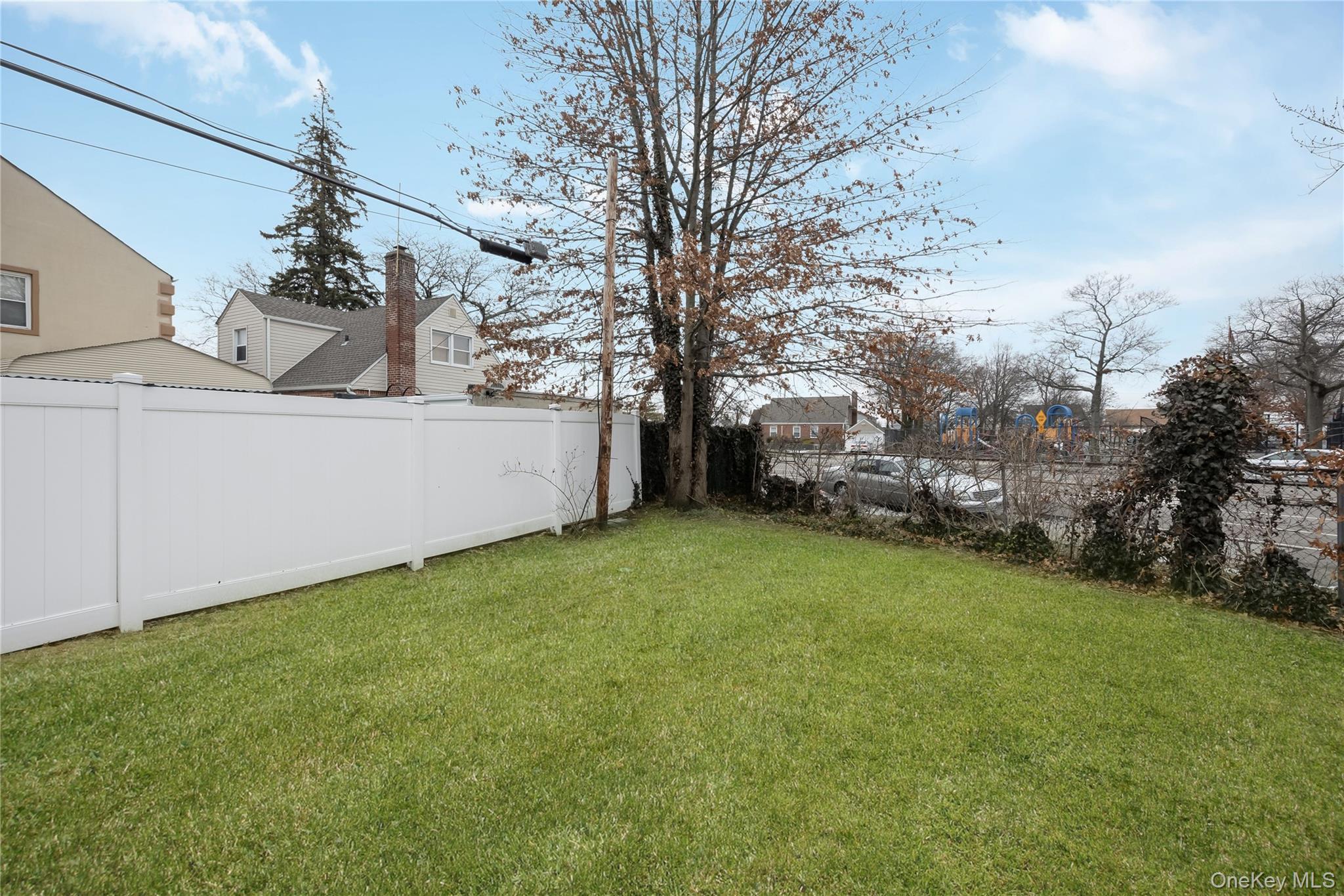 Single Family Francis Lewis  Queens, NY 11411, MLS-967873-2
