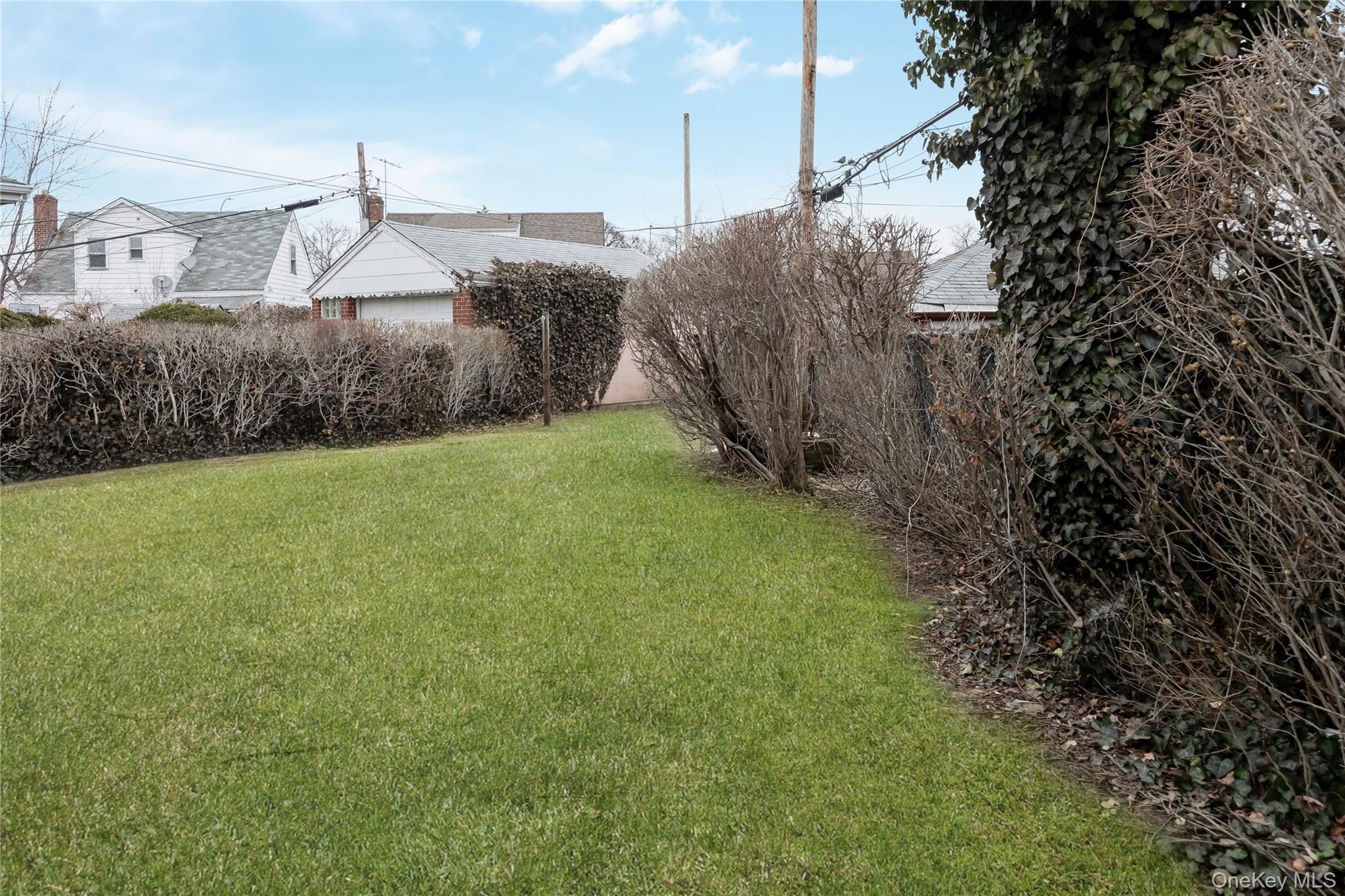 Single Family Francis Lewis  Queens, NY 11411, MLS-967873-4