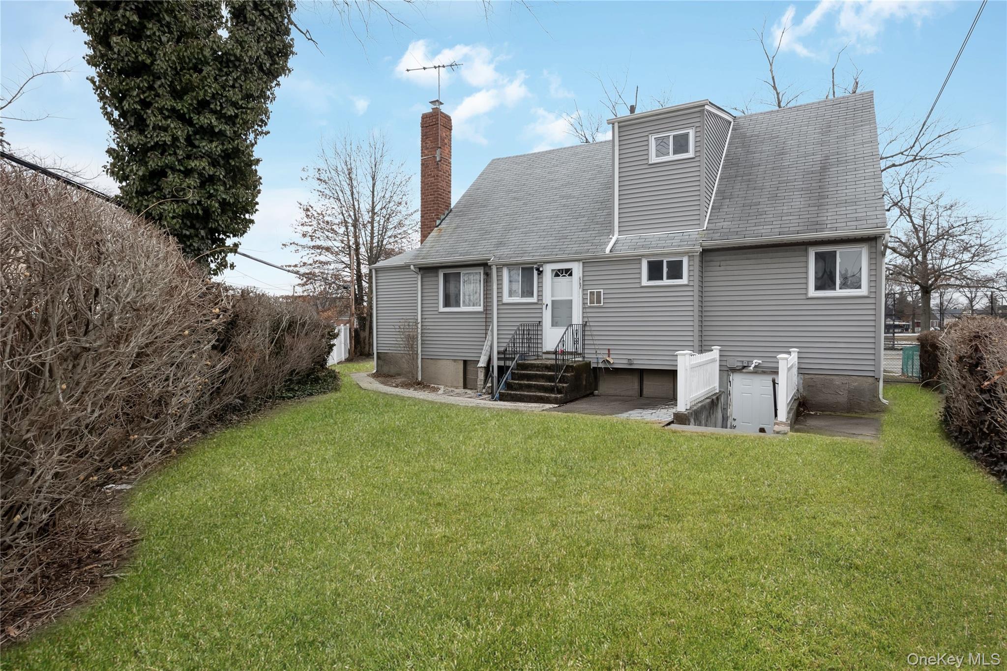 Single Family Francis Lewis  Queens, NY 11411, MLS-967873-6