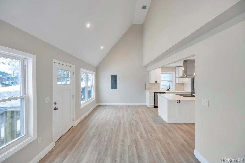 Single Family Halycon  Suffolk County, NY 11757, MLS-967879-4