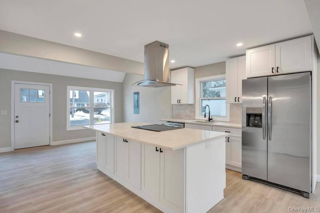 Single Family Halycon  Suffolk County, NY 11757, MLS-967879-8