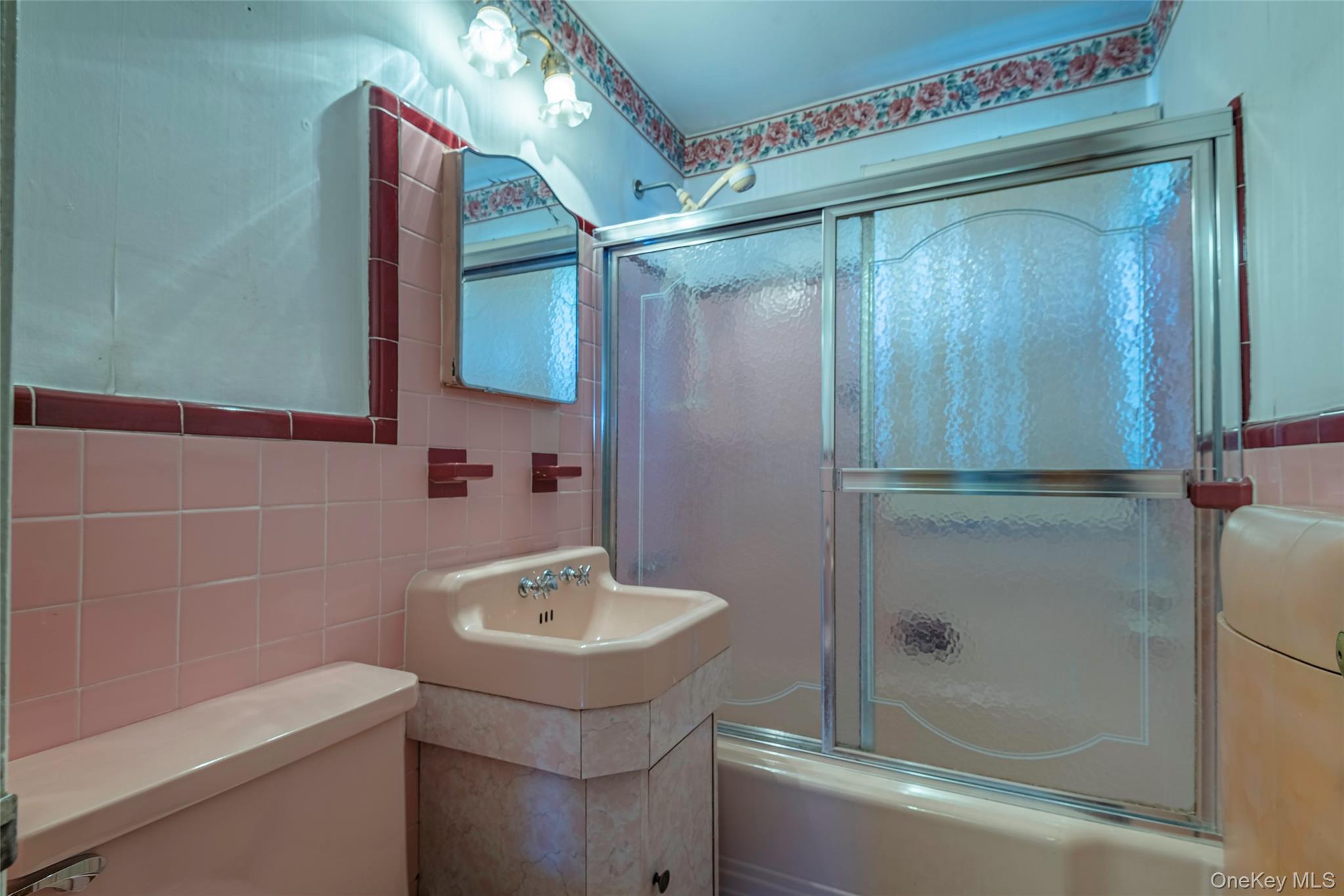 Single Family 250th  Queens, NY 11426, MLS-967886-14