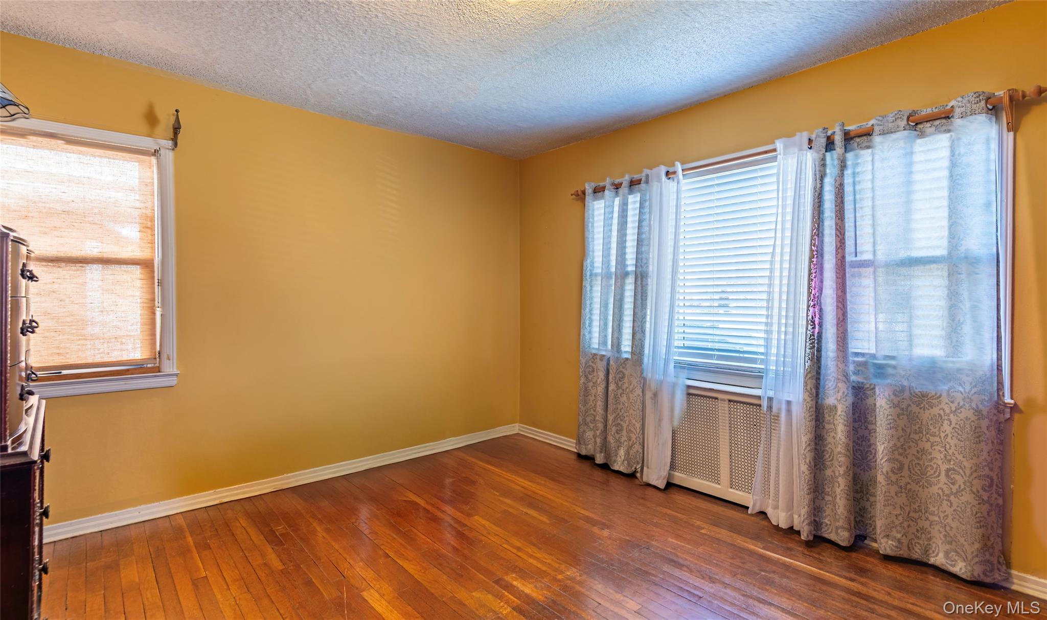 Single Family 250th  Queens, NY 11426, MLS-967886-18