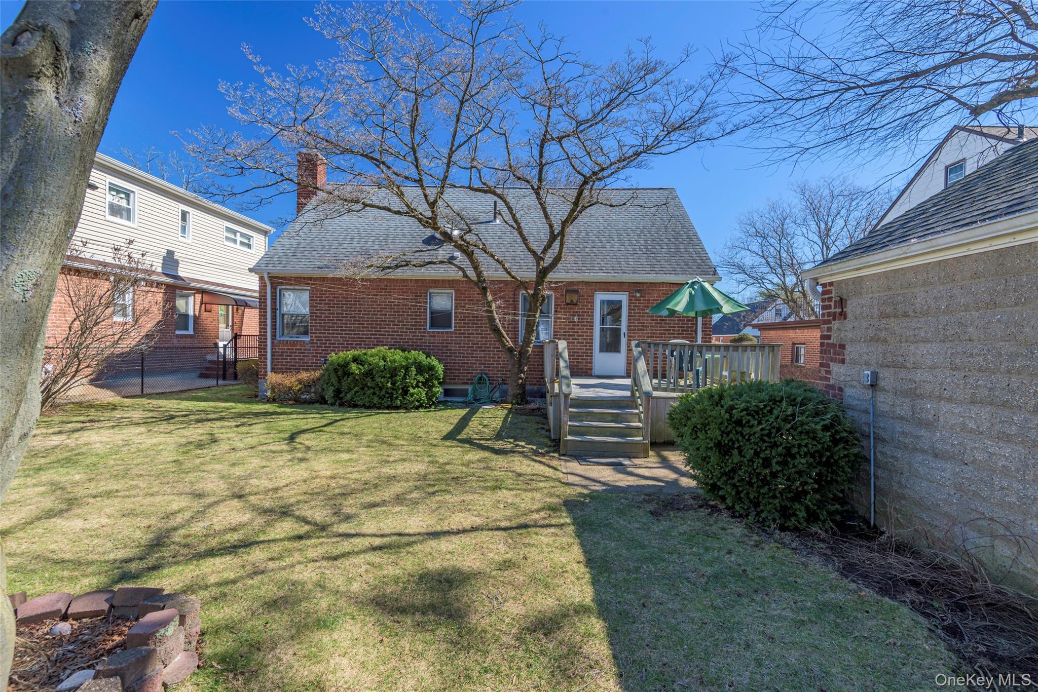 Single Family 250th  Queens, NY 11426, MLS-967886-30