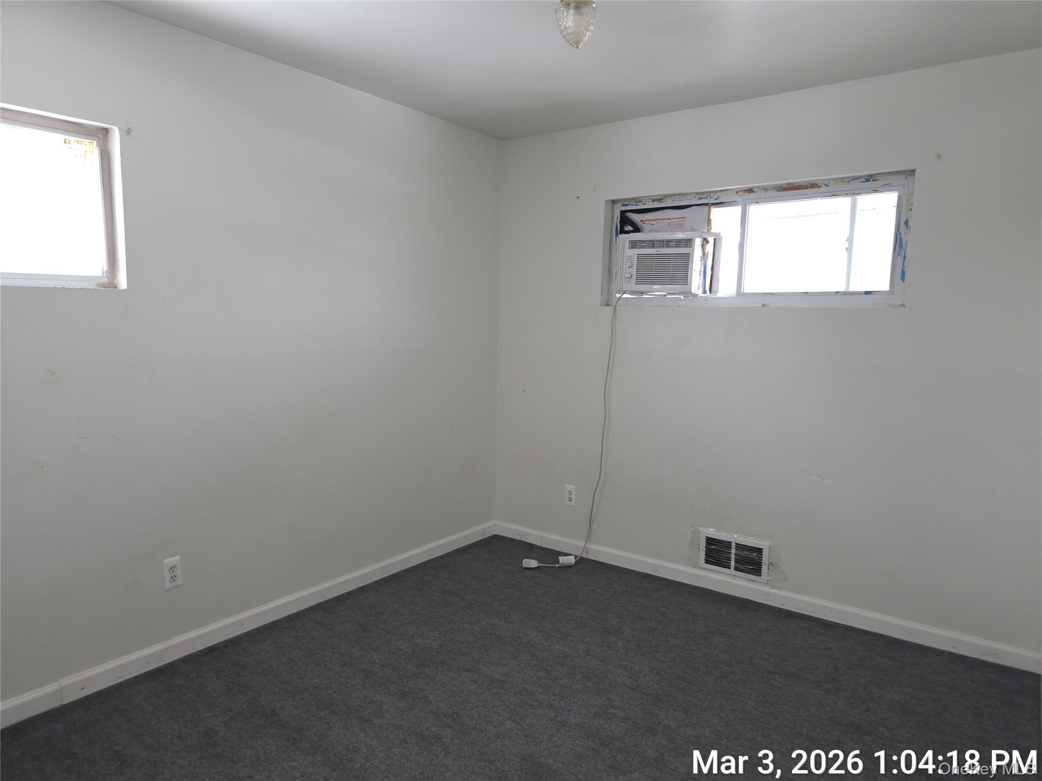 Single Family Brentwood  Suffolk County, NY 11706, MLS-967888-27