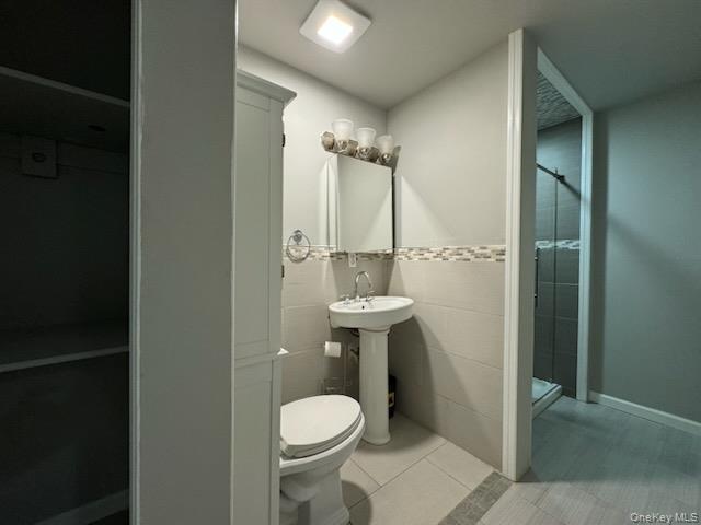 Single Family 225th  Queens, NY 11413, MLS-967891-23