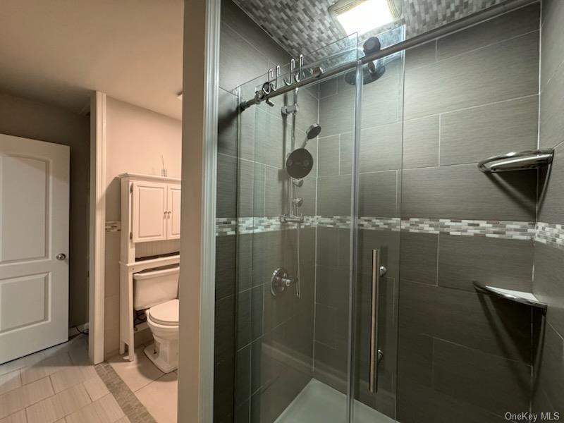 Single Family 225th  Queens, NY 11413, MLS-967891-24