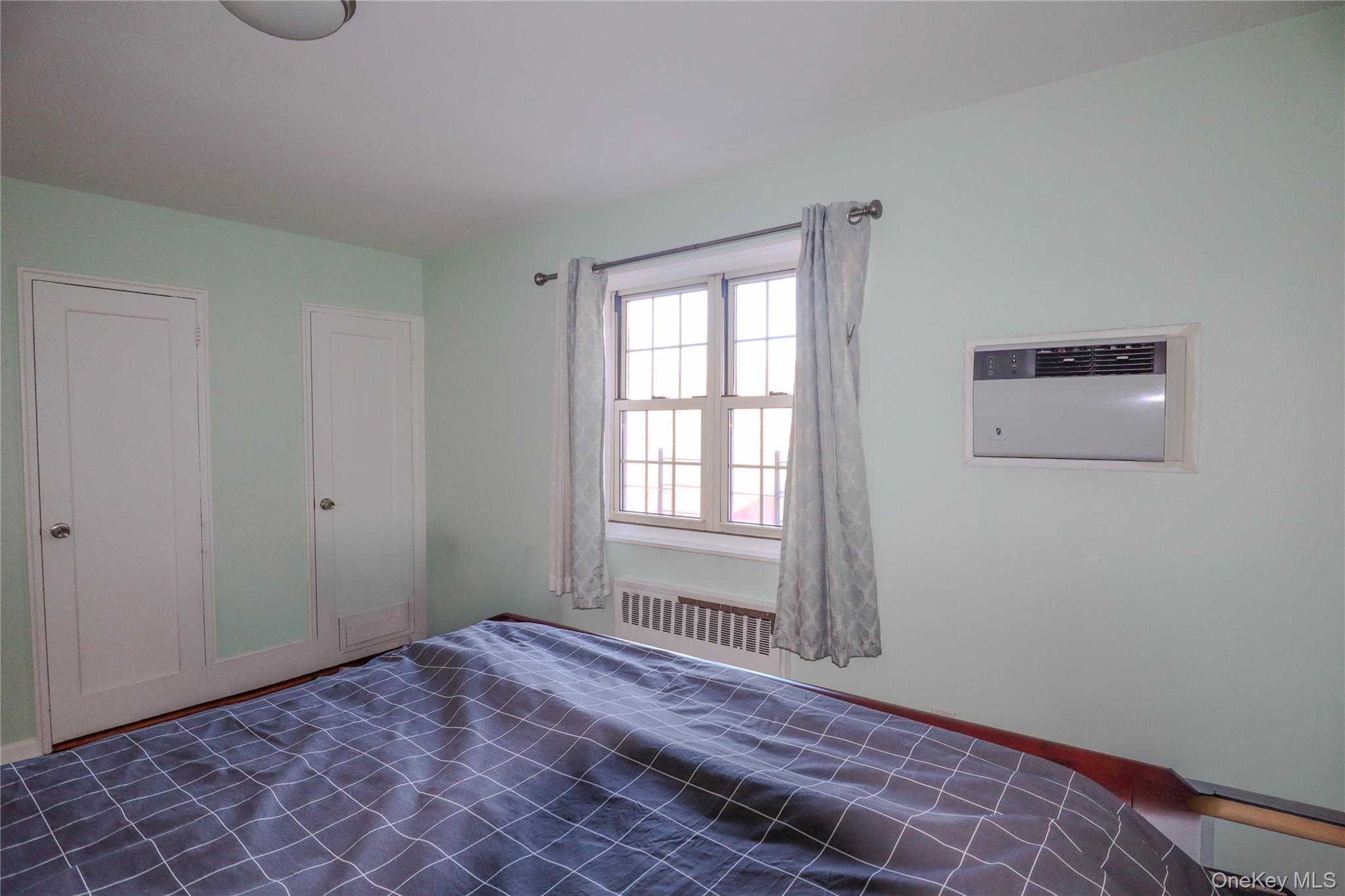 Coop 73  Queens, NY 11364, MLS-967902-12