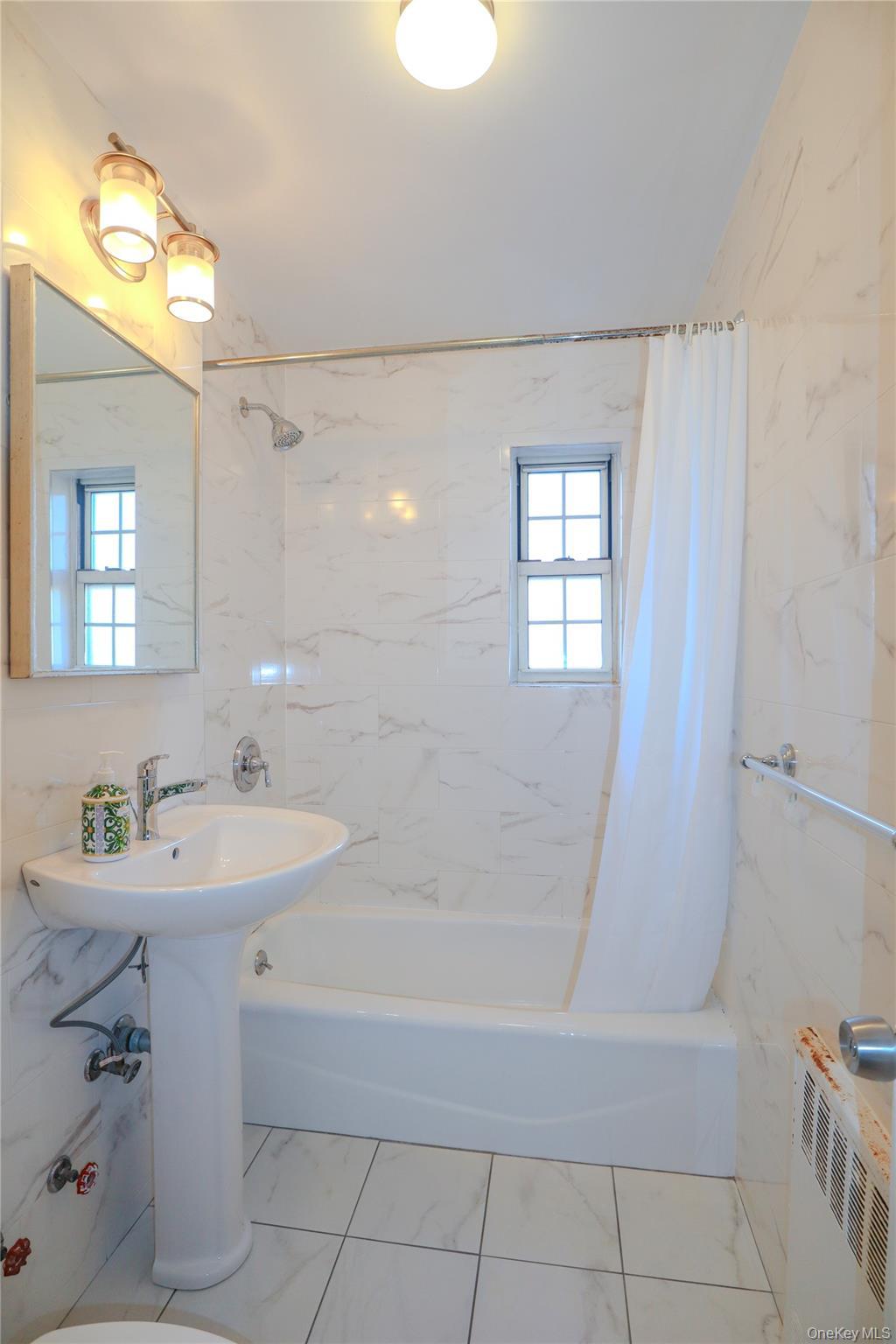 Coop 73  Queens, NY 11364, MLS-967902-14