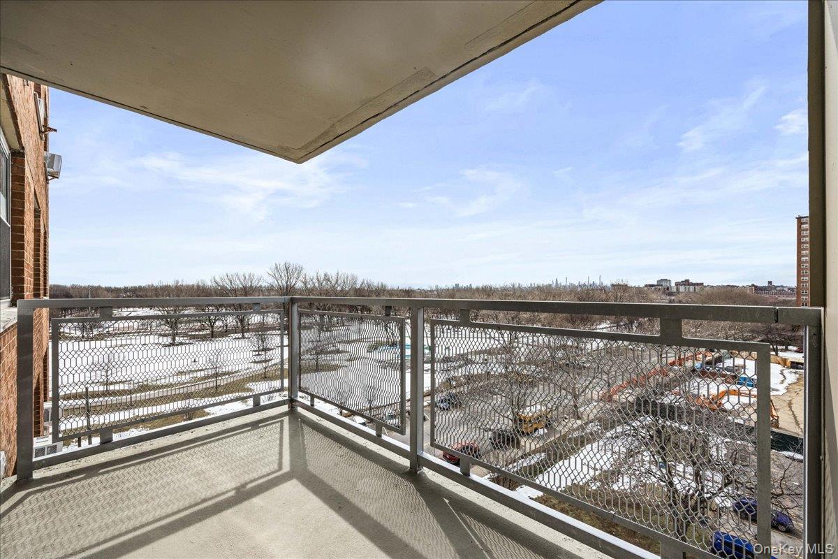 Coop Morrison  Bronx, NY 10473, MLS-967904-24