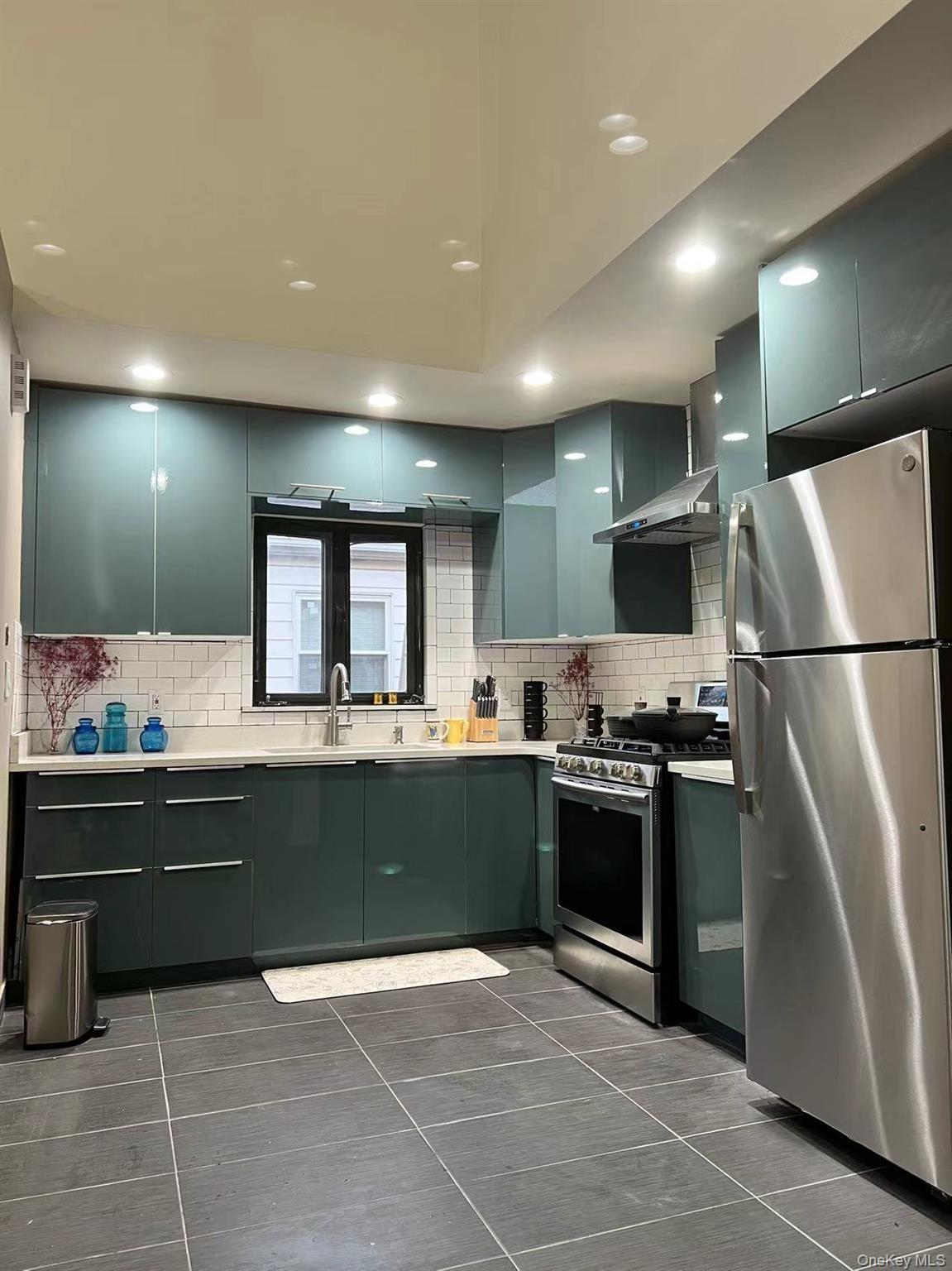 Single Family Ash Queens, NY 11355, MLS-967906-14