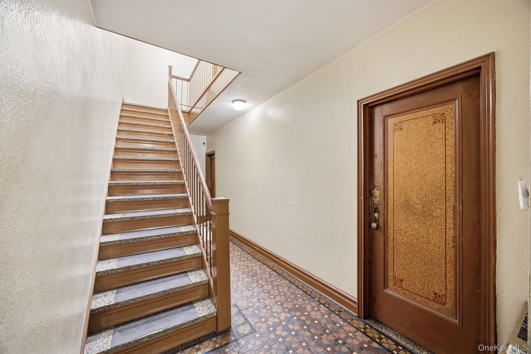 Single Family 75th  Queens, NY 11385, MLS-967907-15