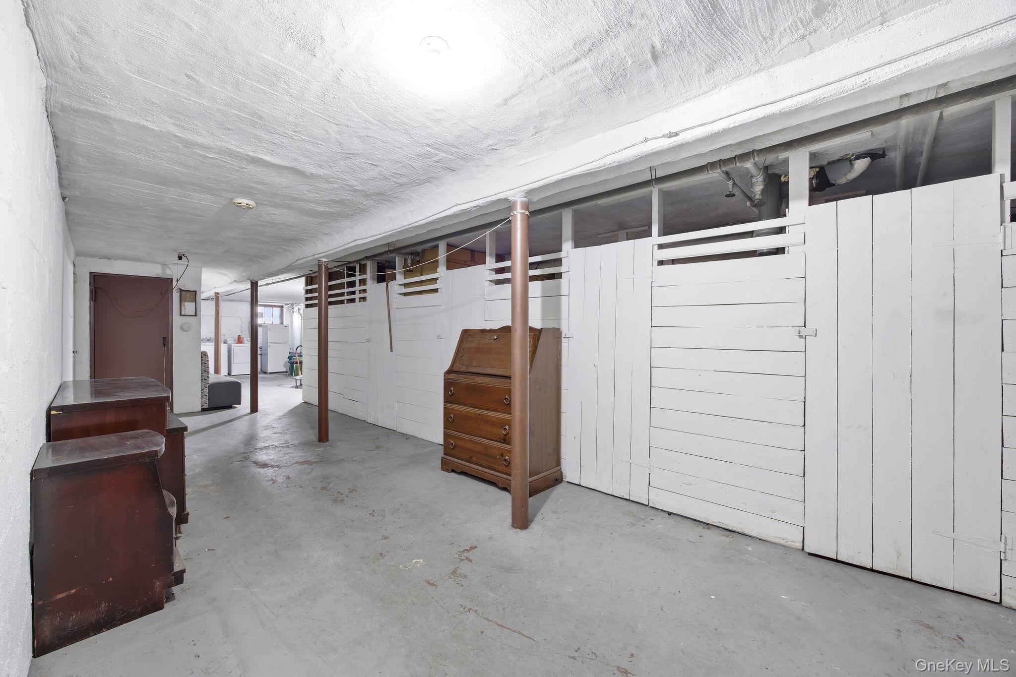 Single Family 75th  Queens, NY 11385, MLS-967907-22