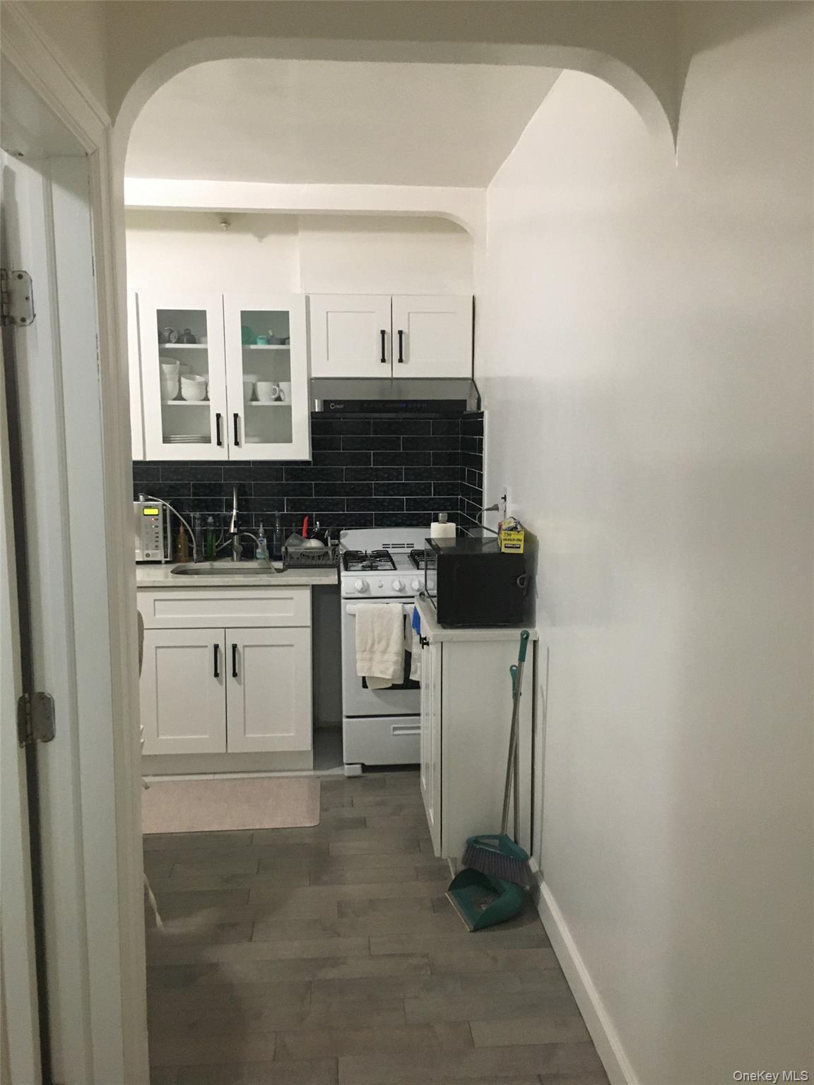 Condo 35th  Queens, NY 11372, MLS-967923-11