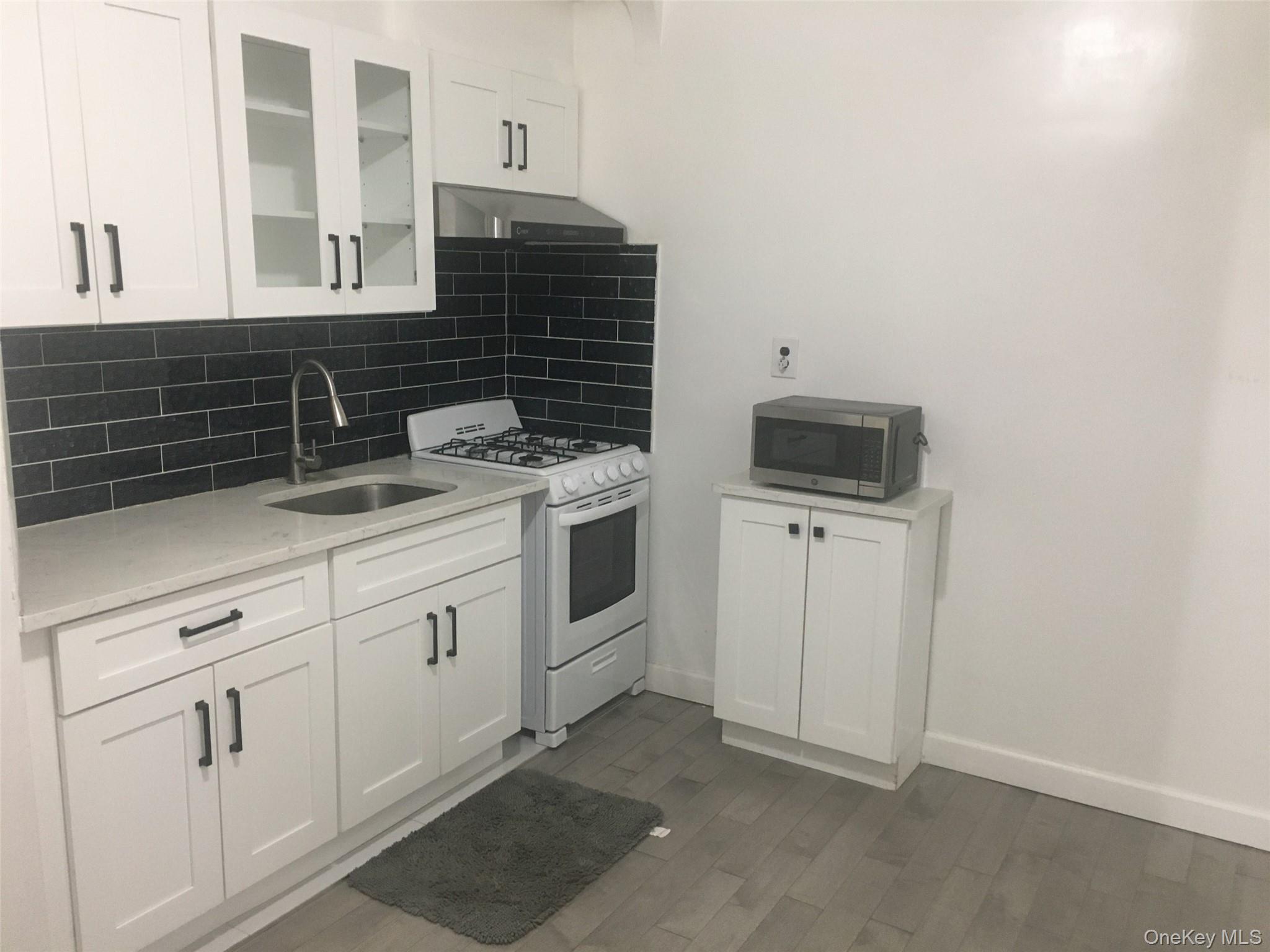 Condo 35th  Queens, NY 11372, MLS-967923-17