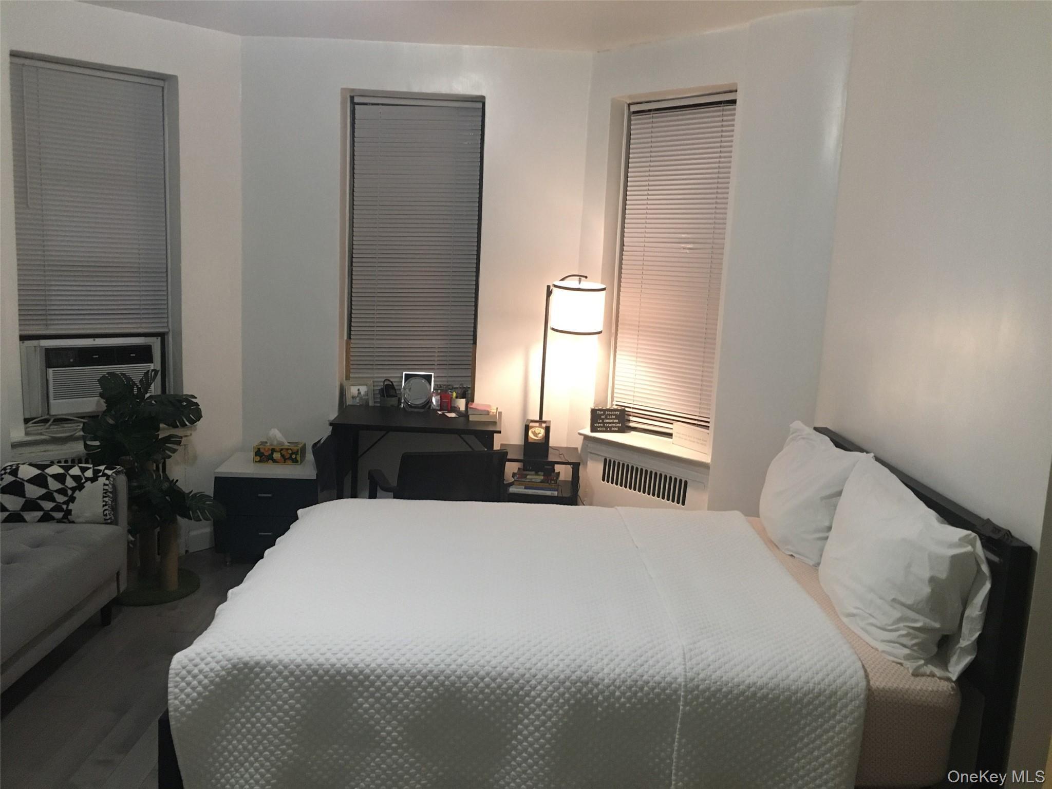 Condo 35th  Queens, NY 11372, MLS-967923-6