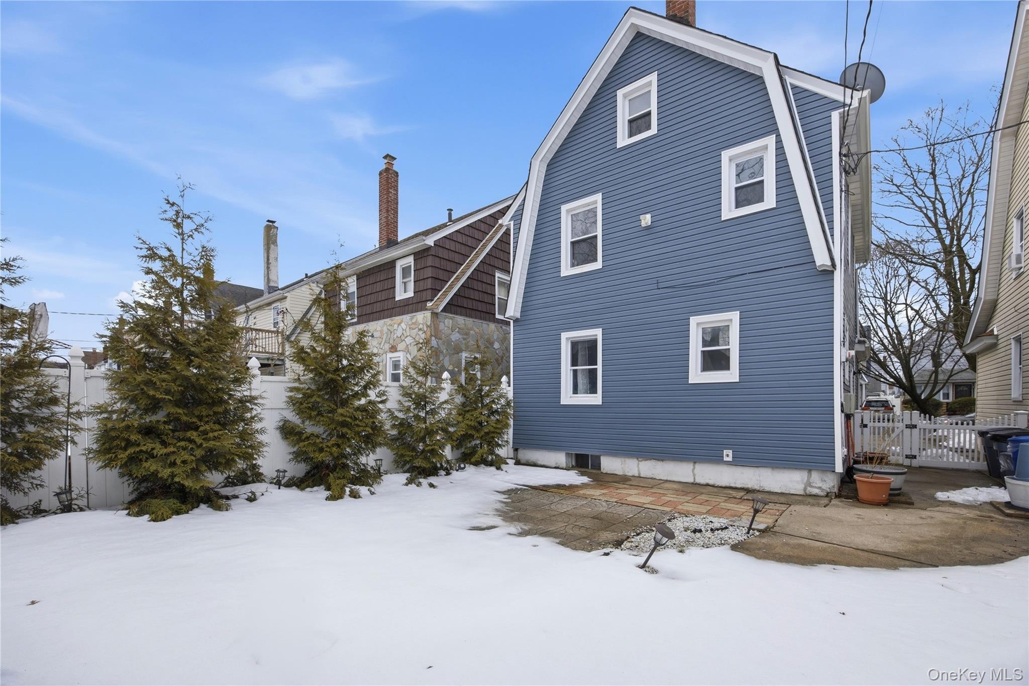 Single Family 215th  Queens, NY 11428, MLS-967931-21