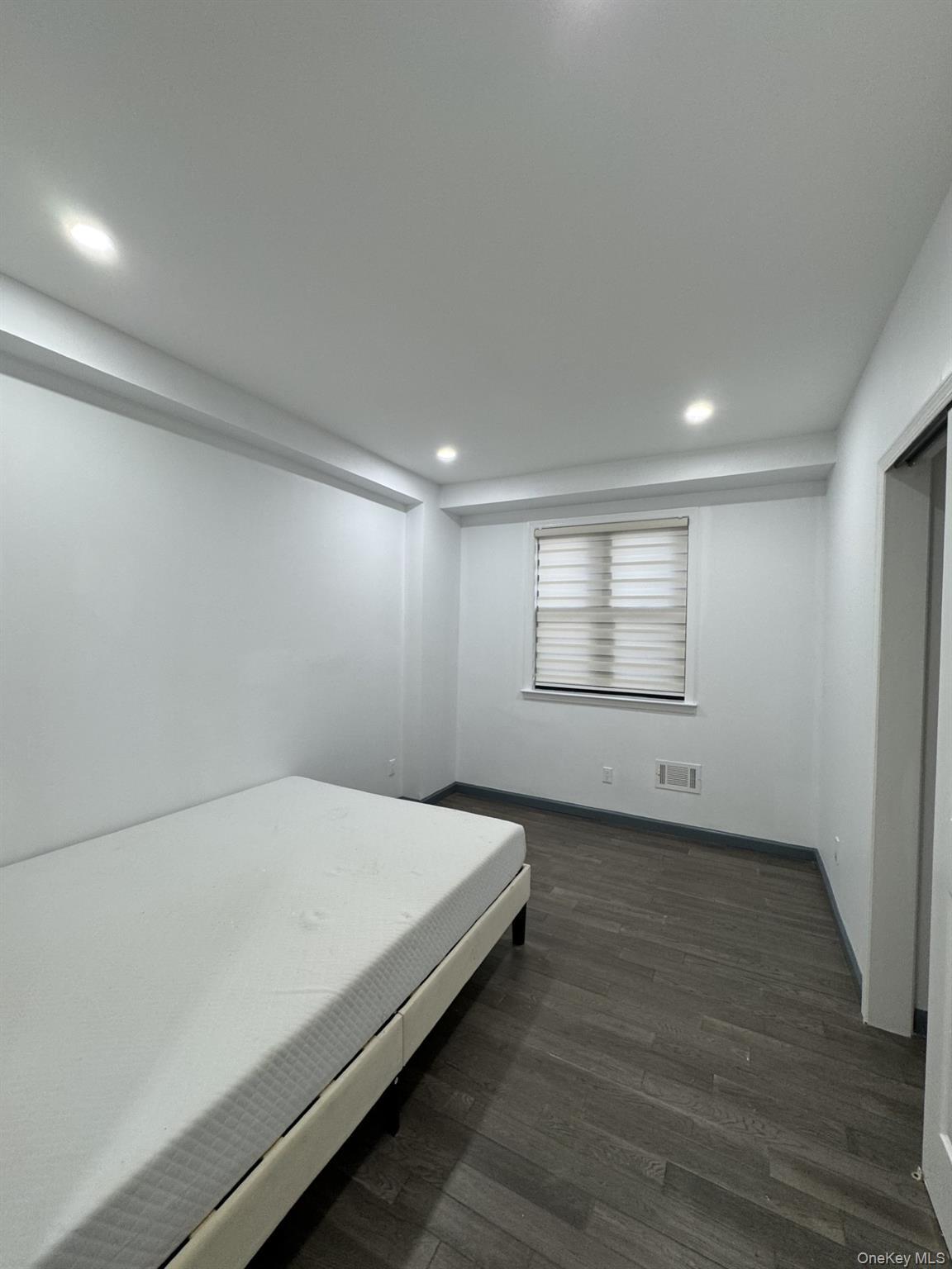 Single Family 167th  Queens, NY 11365, MLS-967933-8