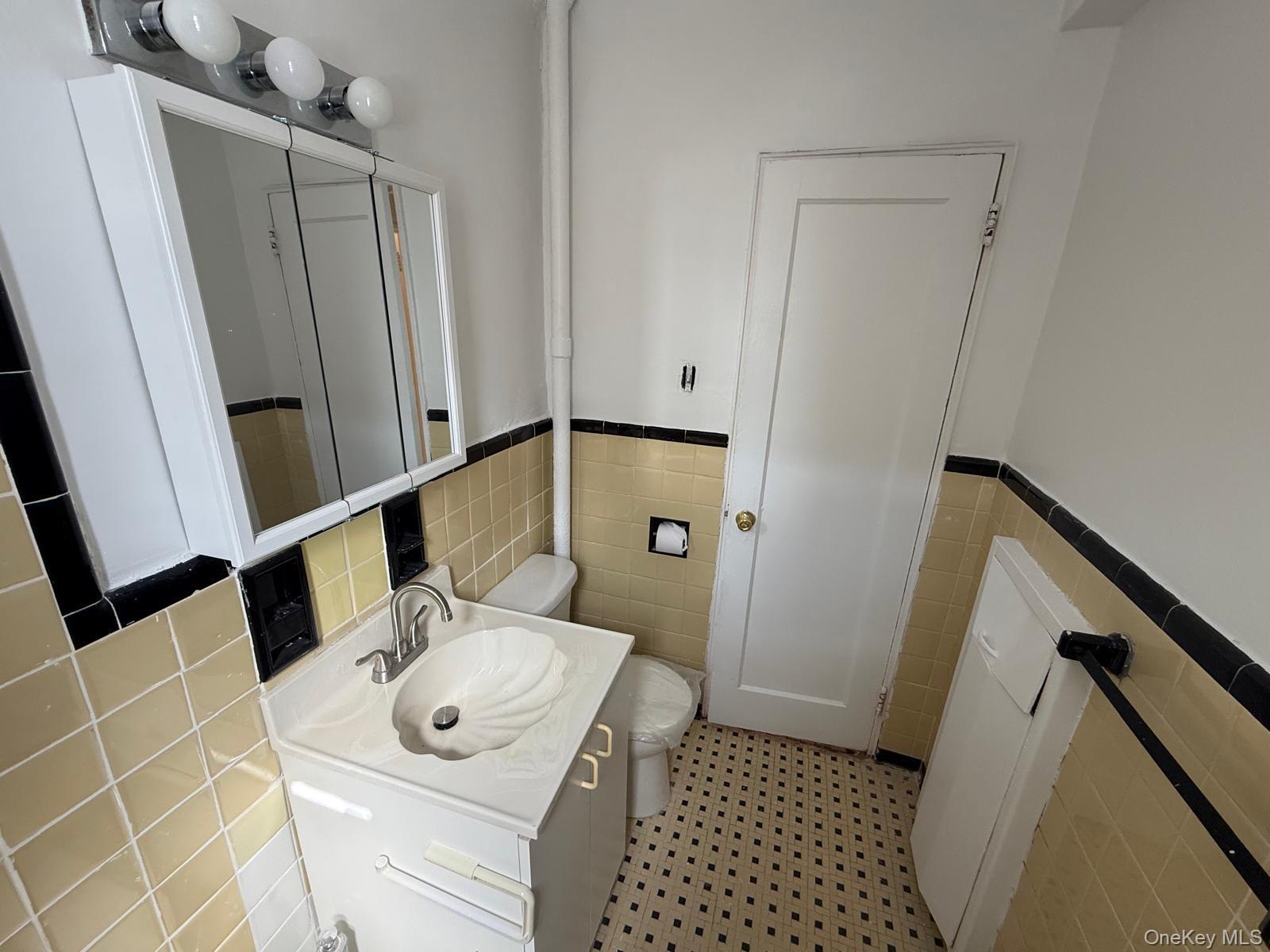 Apartment 63rd Queens, NY 11375, MLS-967936-12