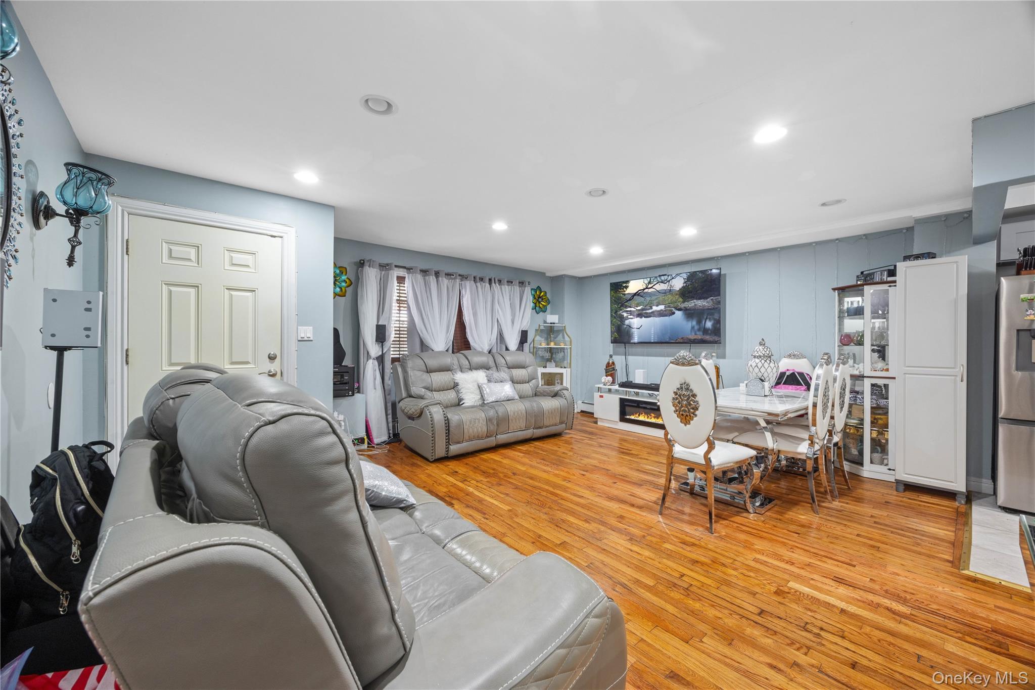 Single Family Decatur Bronx, NY 10458, MLS-967938-19