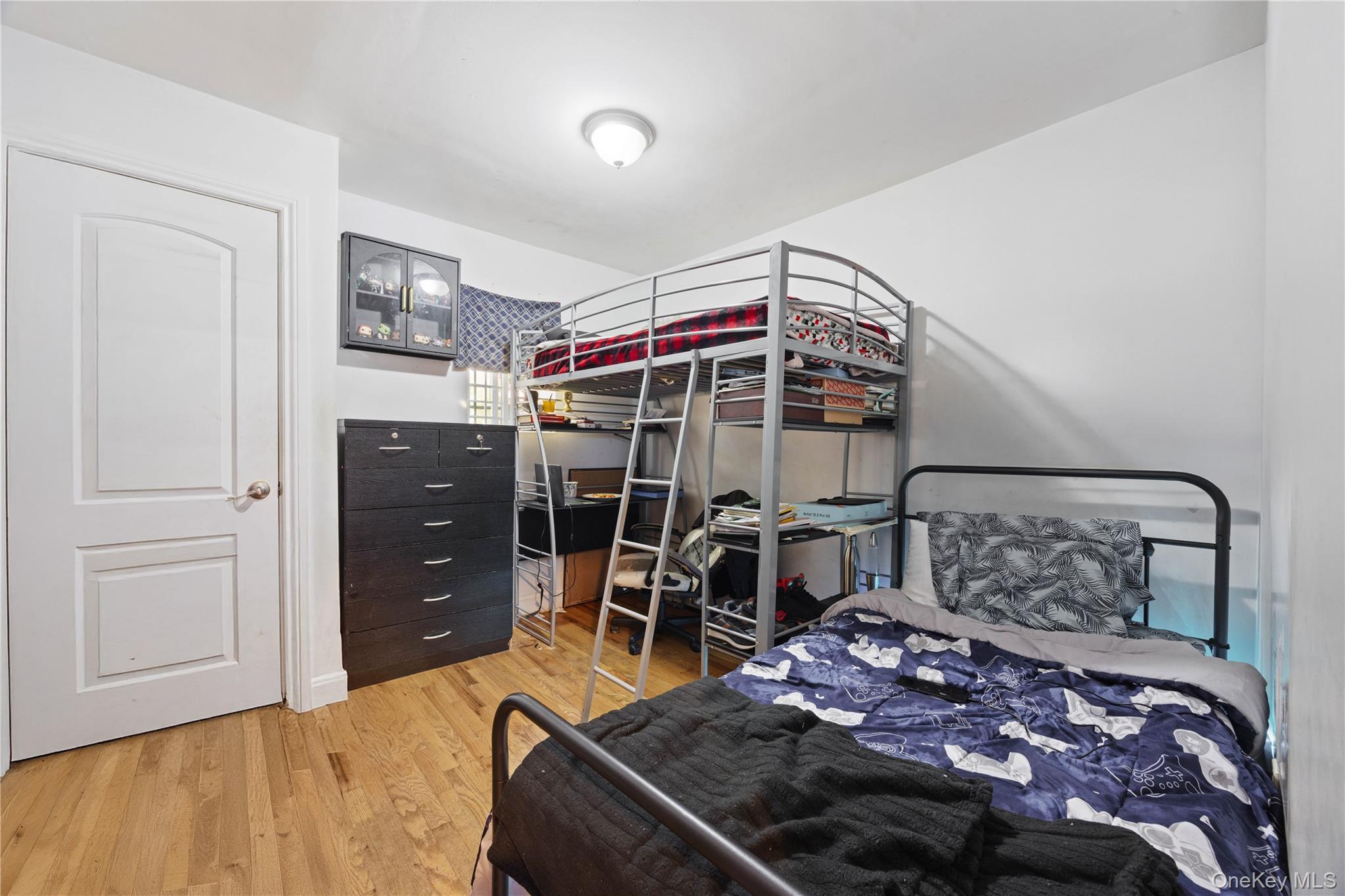 Single Family Decatur Bronx, NY 10458, MLS-967938-7