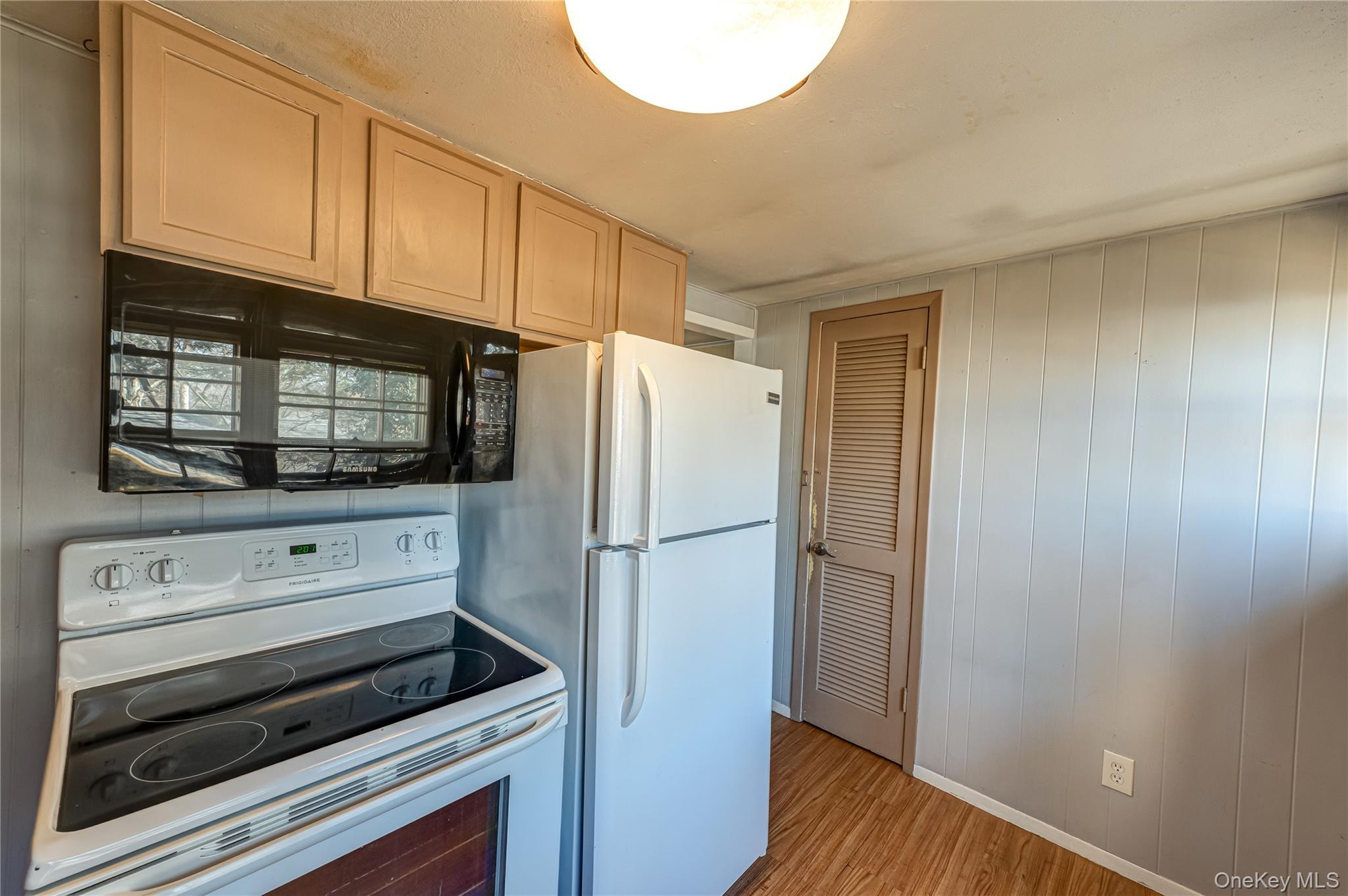 Single Family Herod Point  Suffolk County, NY 11792, MLS-967940-19