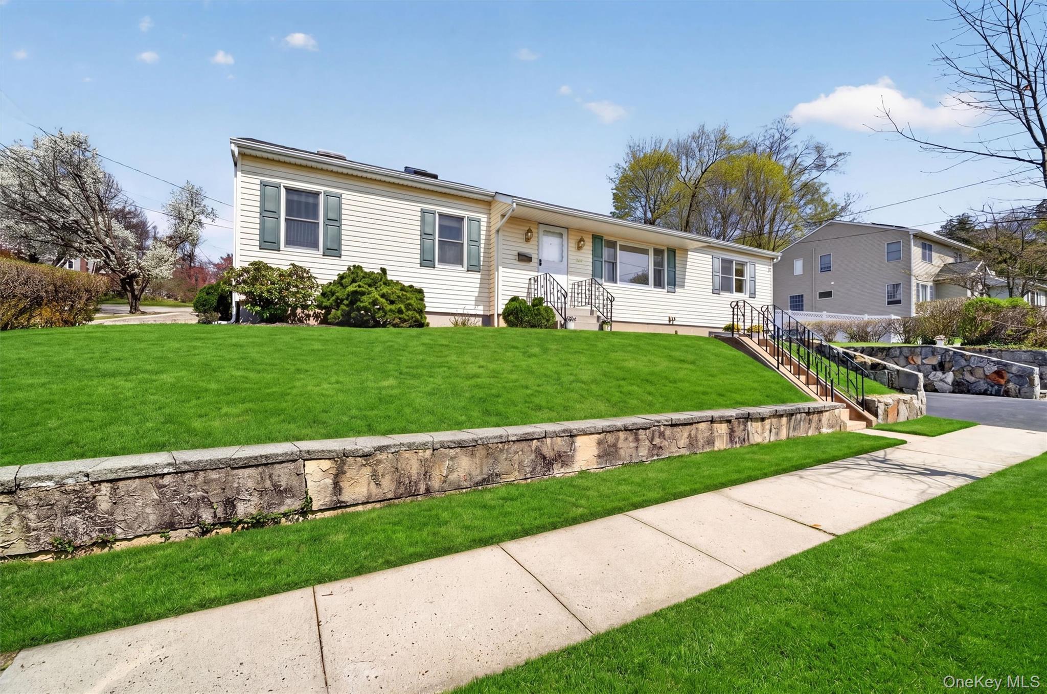 Single Family Thompson  Westchester County, NY 10520, MLS-967972-44
