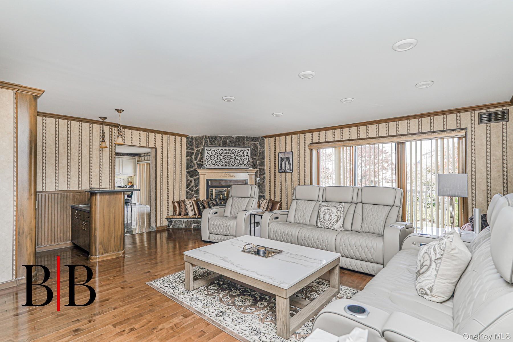 Single Family 74th Brooklyn, NY 11234, MLS-967983-10