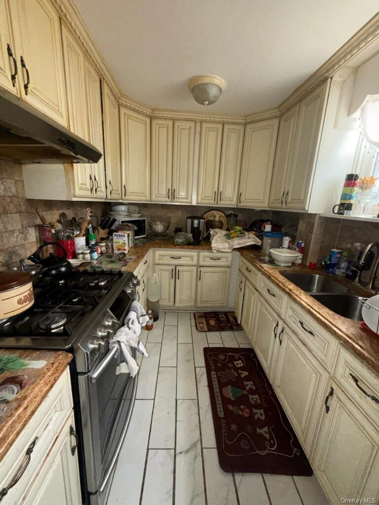 Single Family Paulding  Bronx, NY 10469, MLS-968003-3