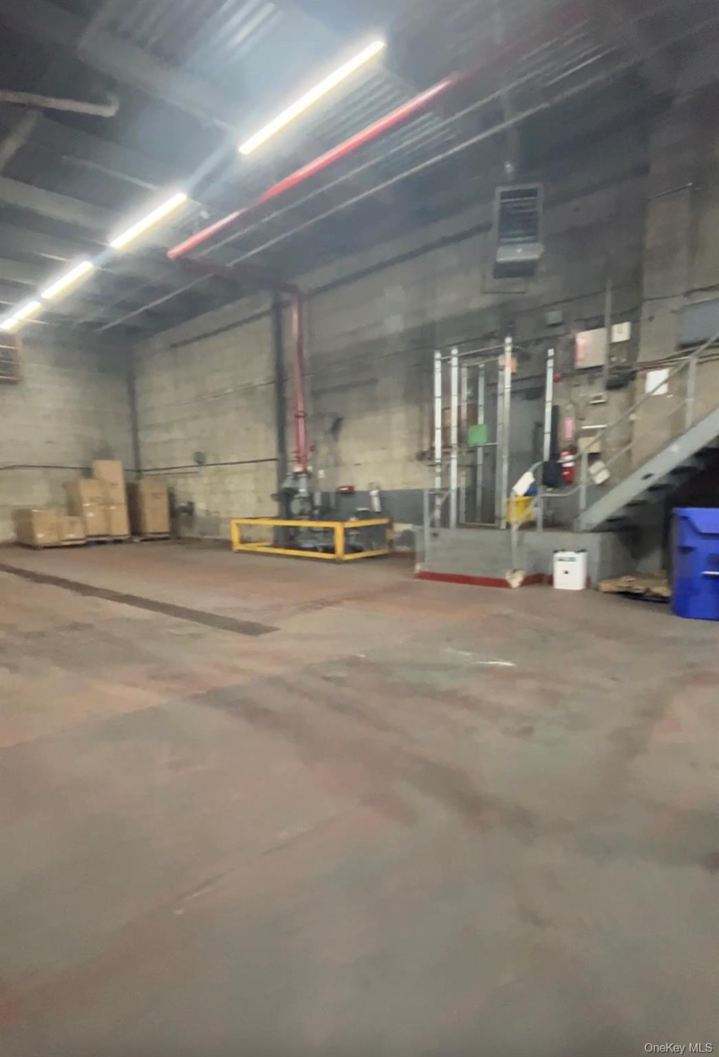 Commercial Lease Laurel Hill  Queens, NY 11377, MLS-968006-9