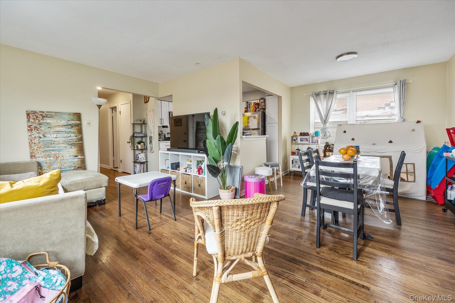 Single Family 42nd  Queens, NY 11103, MLS-968007-22