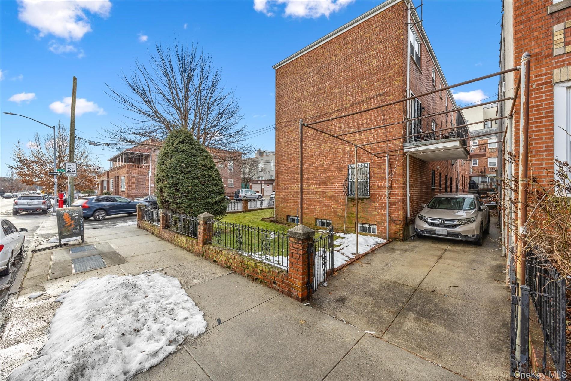 Single Family 42nd  Queens, NY 11103, MLS-968007-4